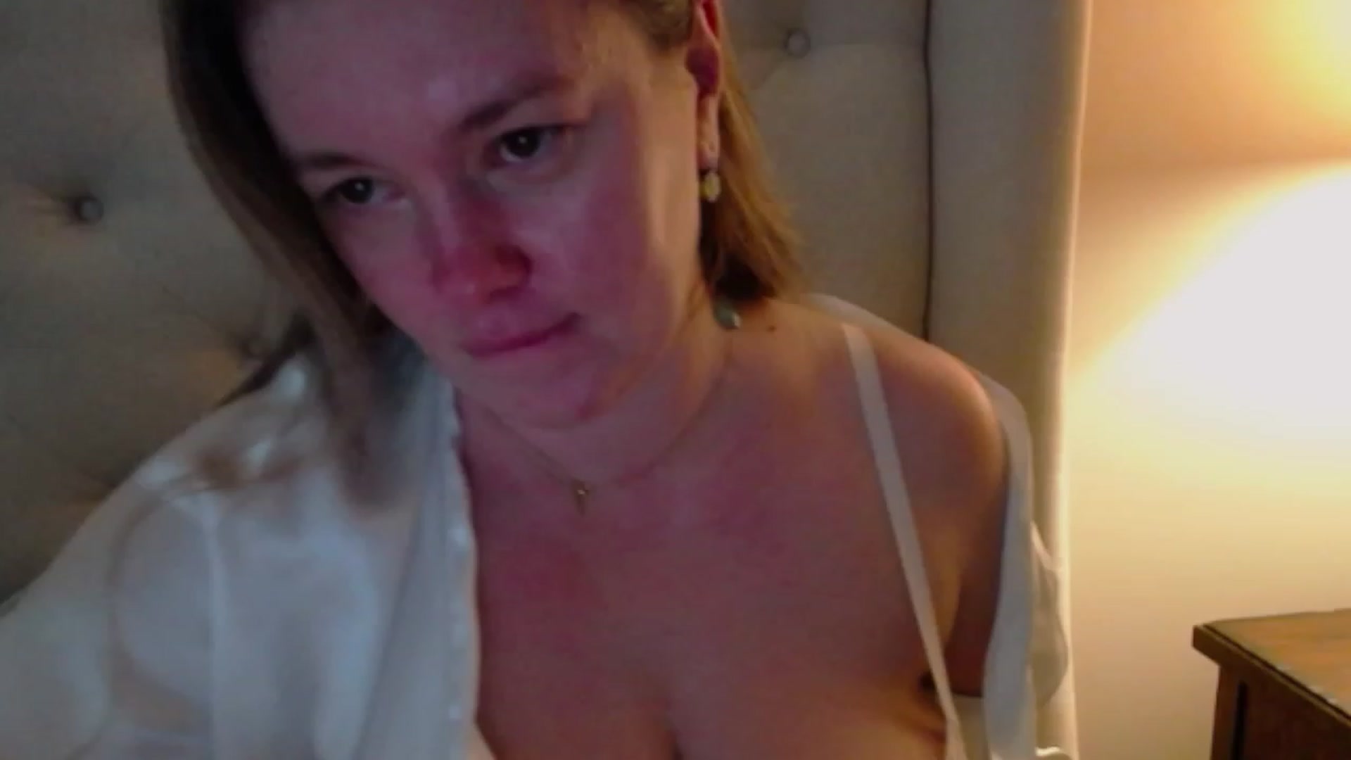 Gallery image thumbnail from J0llye's myfreecams stream on, 01/03/2024, 20:19 image 5 of 20