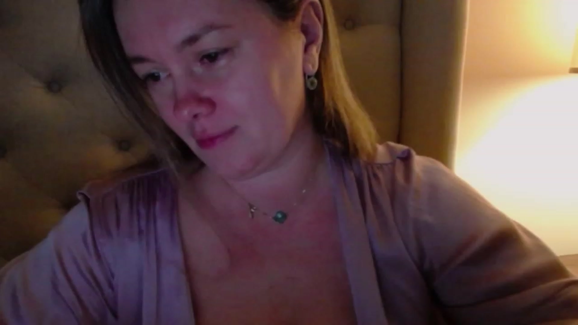 Gallery image thumbnail from J0llye's myfreecams stream on, 01/05/2024, 04:23 image 2 of 20