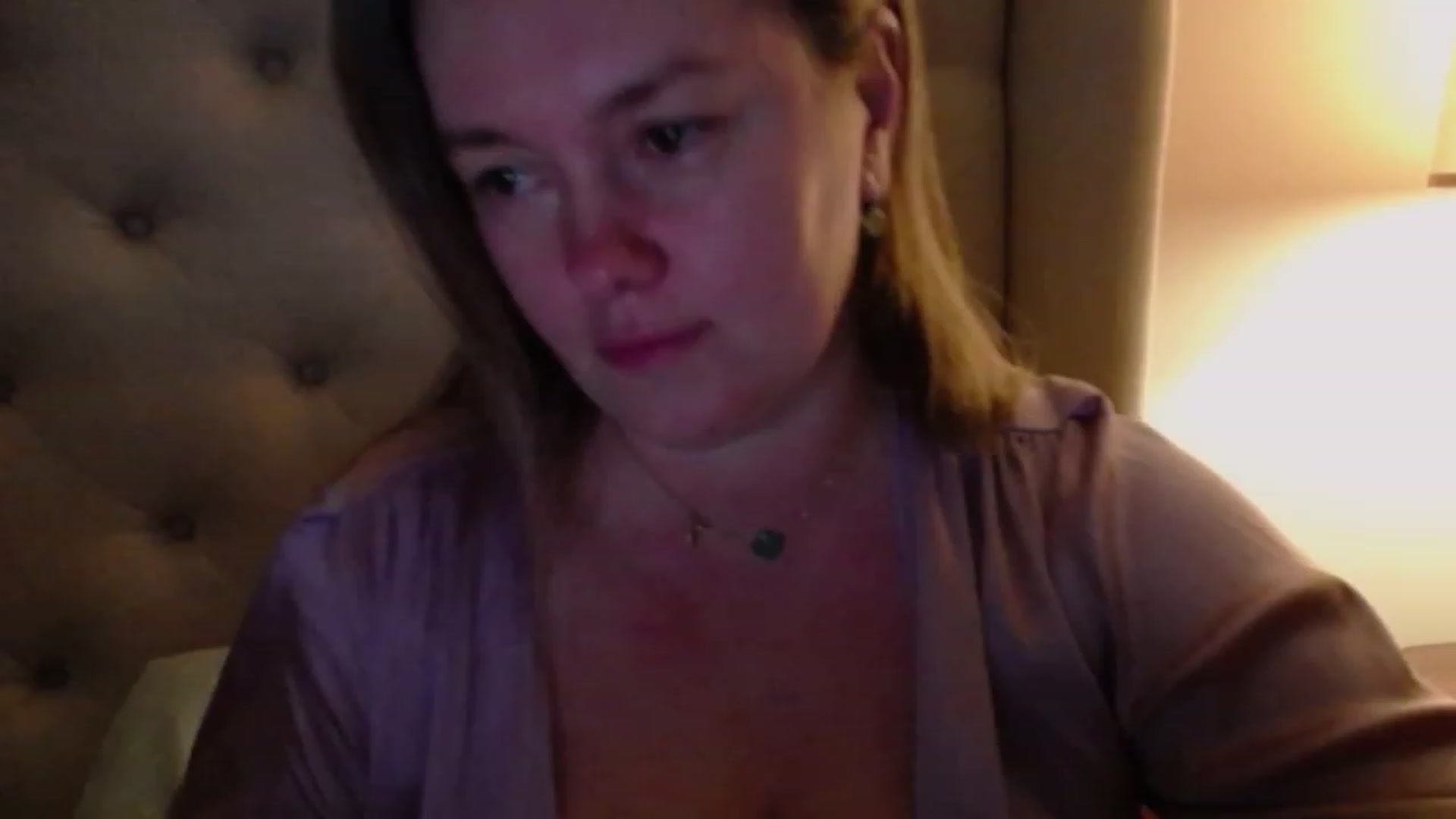 Gallery image thumbnail from J0llye's myfreecams stream on, 01/05/2024, 04:23 image 15 of 20