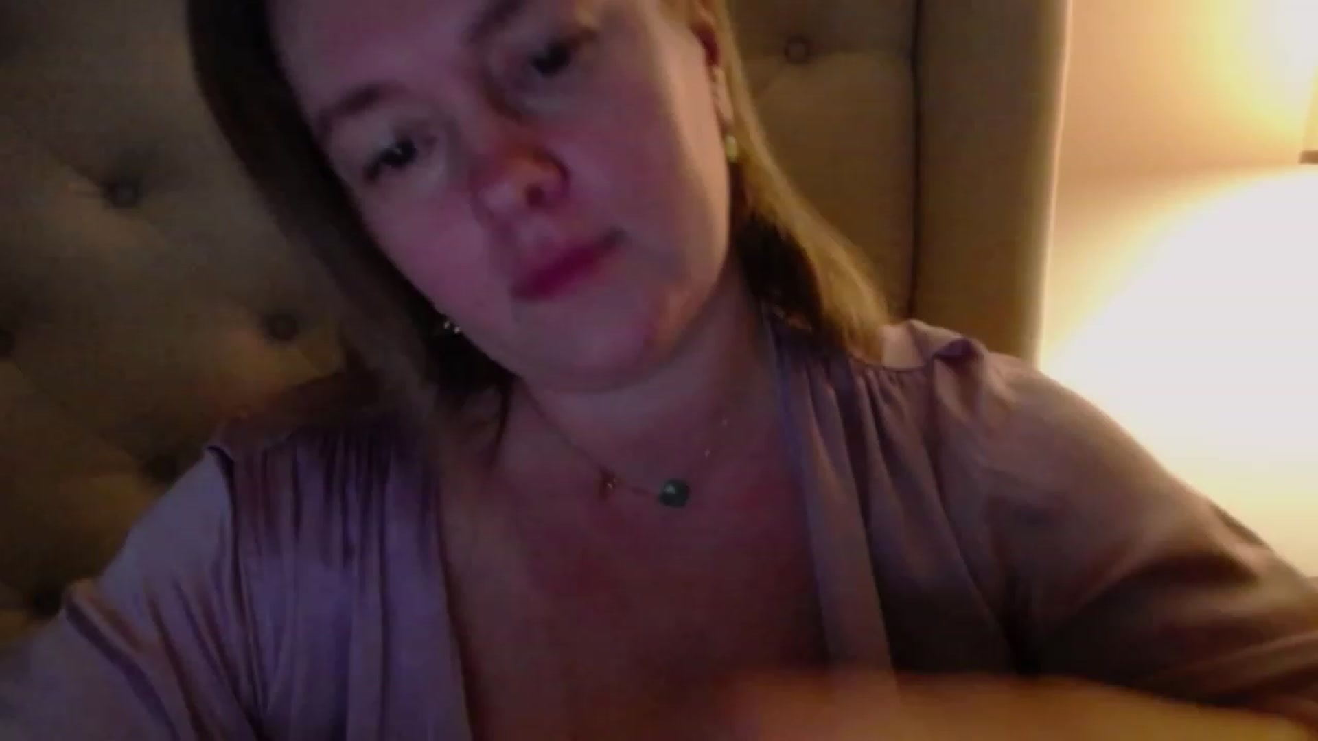 Gallery image thumbnail from J0llye's myfreecams stream on, 01/05/2024, 04:23 image 7 of 20