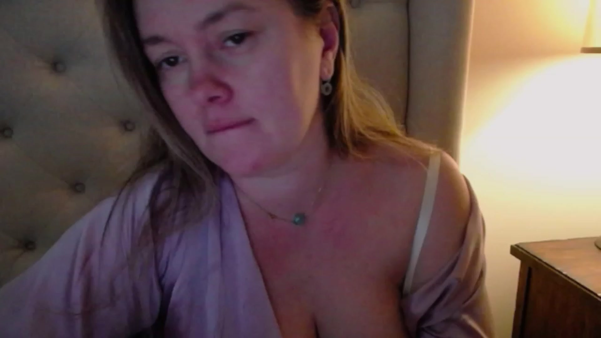 Gallery image thumbnail from J0llye's myfreecams stream on, 01/06/2024, 20:57 image 8 of 20