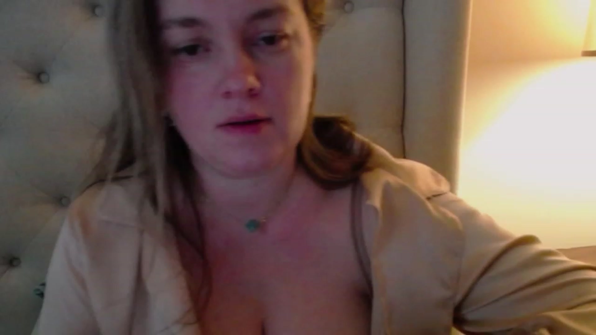 Gallery image thumbnail from J0llye's myfreecams stream on, 01/07/2024, 20:50 image 19 of 20