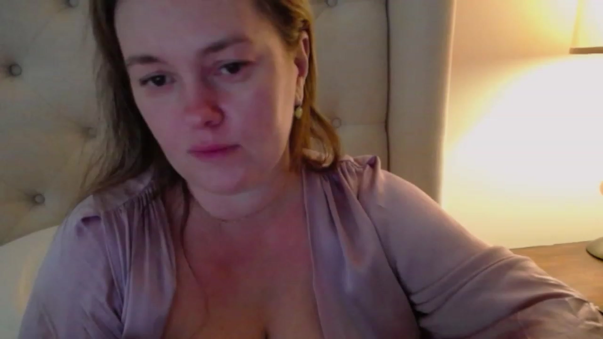 Gallery image thumbnail from J0llye's myfreecams stream on, 01/10/2024, 20:49 image 4 of 20