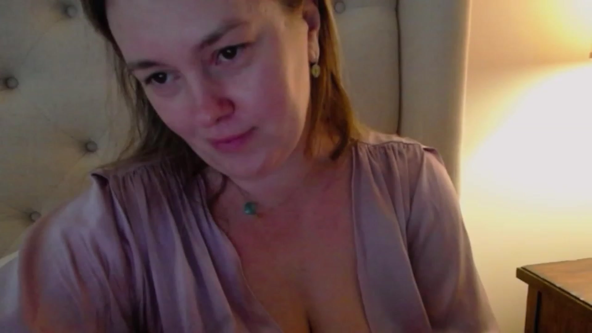 Gallery image thumbnail from J0llye's myfreecams stream on, 01/10/2024, 20:49 image 17 of 20