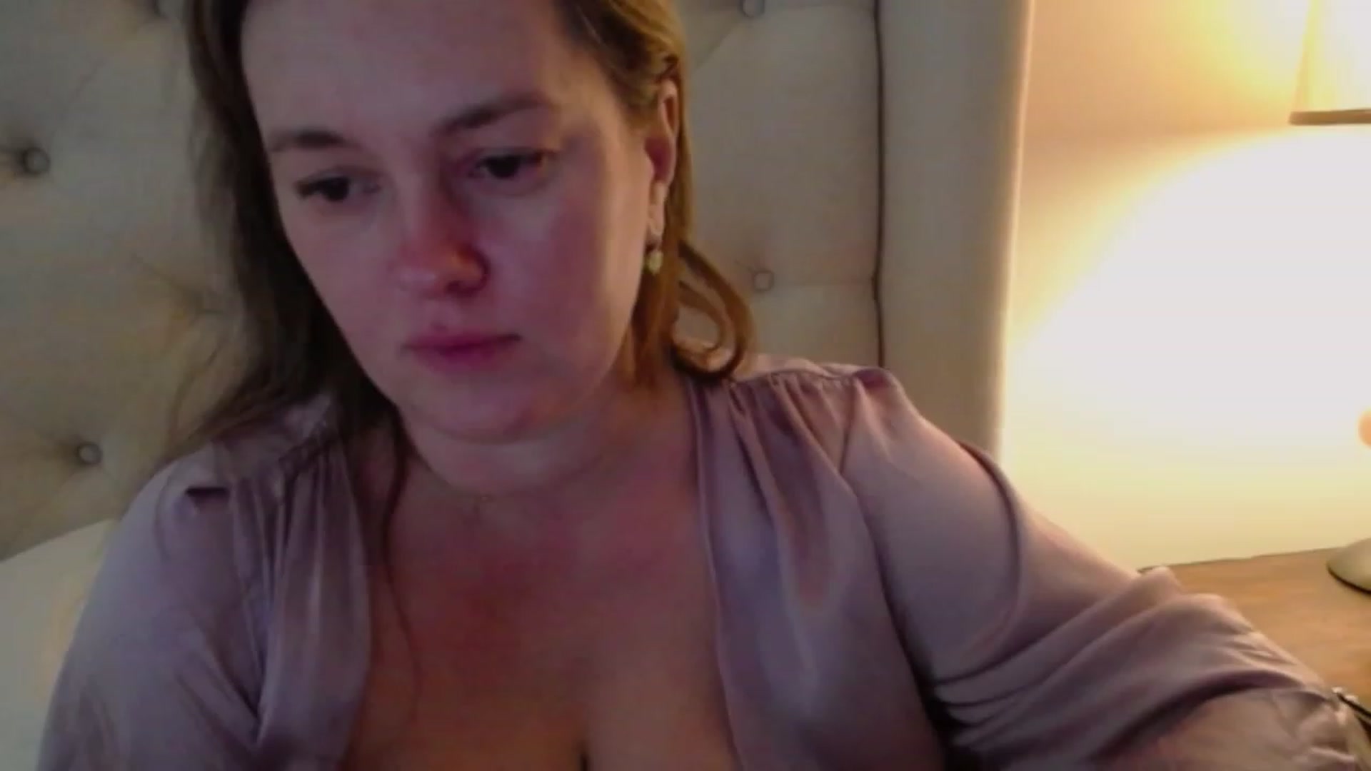 Gallery image thumbnail from J0llye's myfreecams stream on, 01/10/2024, 20:49 image 3 of 20