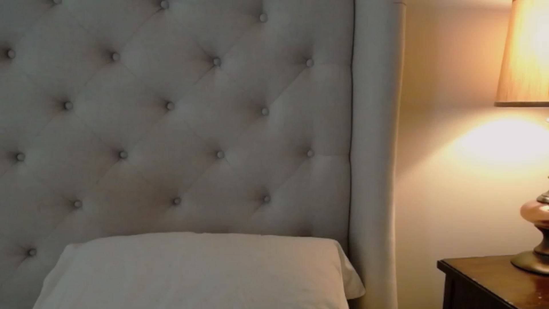 Gallery image thumbnail from J0llye's myfreecams stream on, 01/11/2024, 17:13 image 8 of 20