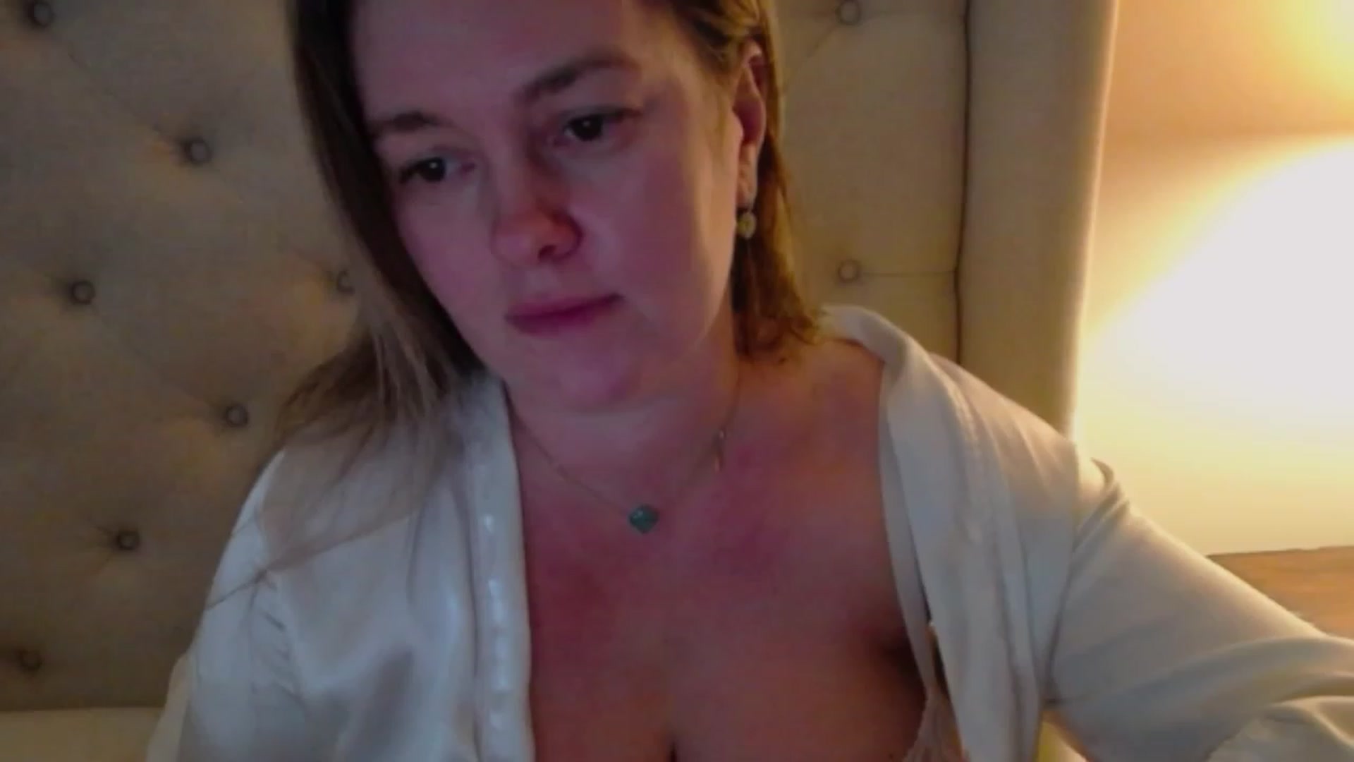 Gallery image thumbnail from J0llye's myfreecams stream on, 01/12/2024, 17:48 image 5 of 20