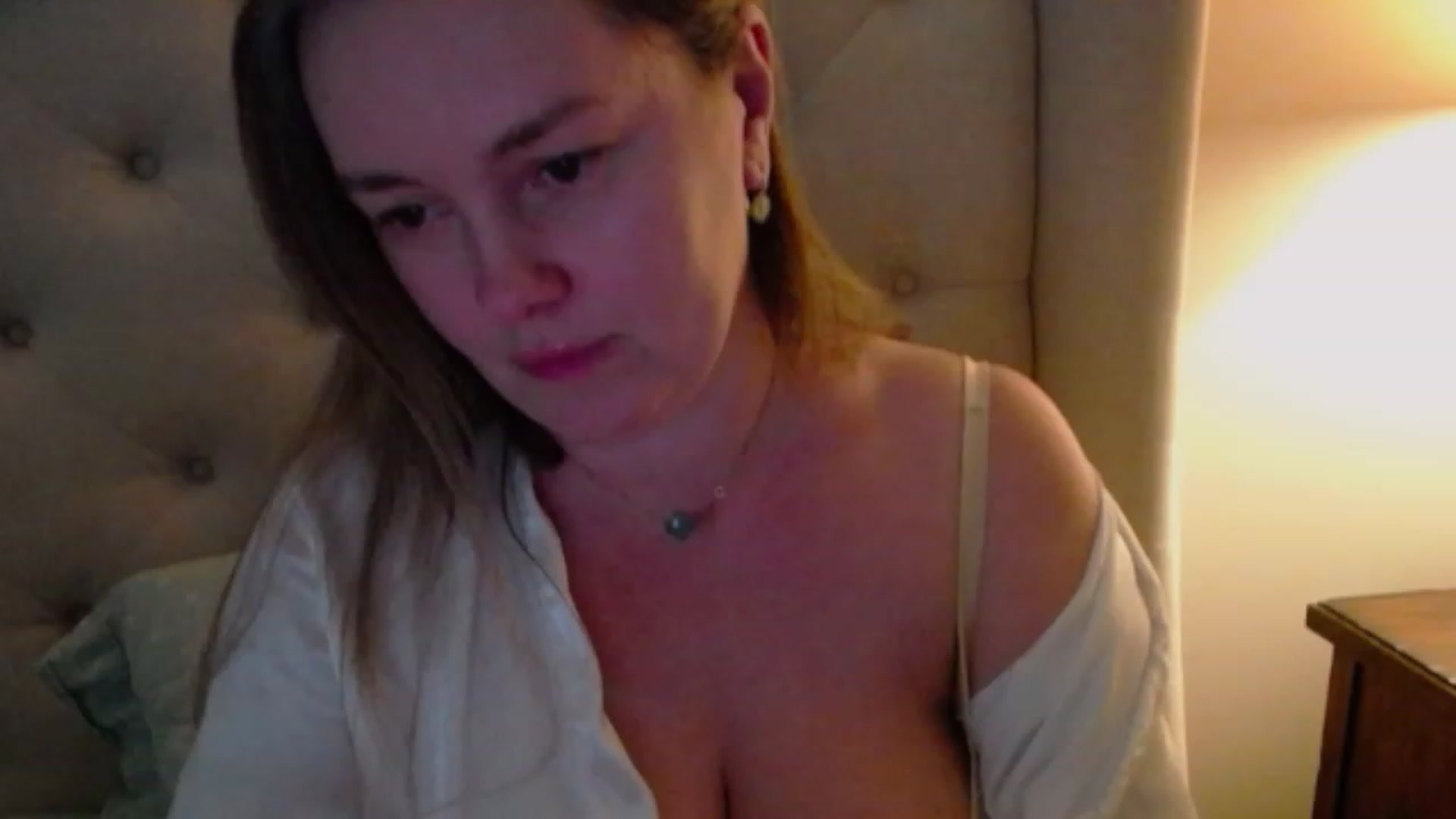 Gallery image thumbnail from J0llye's myfreecams stream on, 01/21/2024, 21:06 image 14 of 20