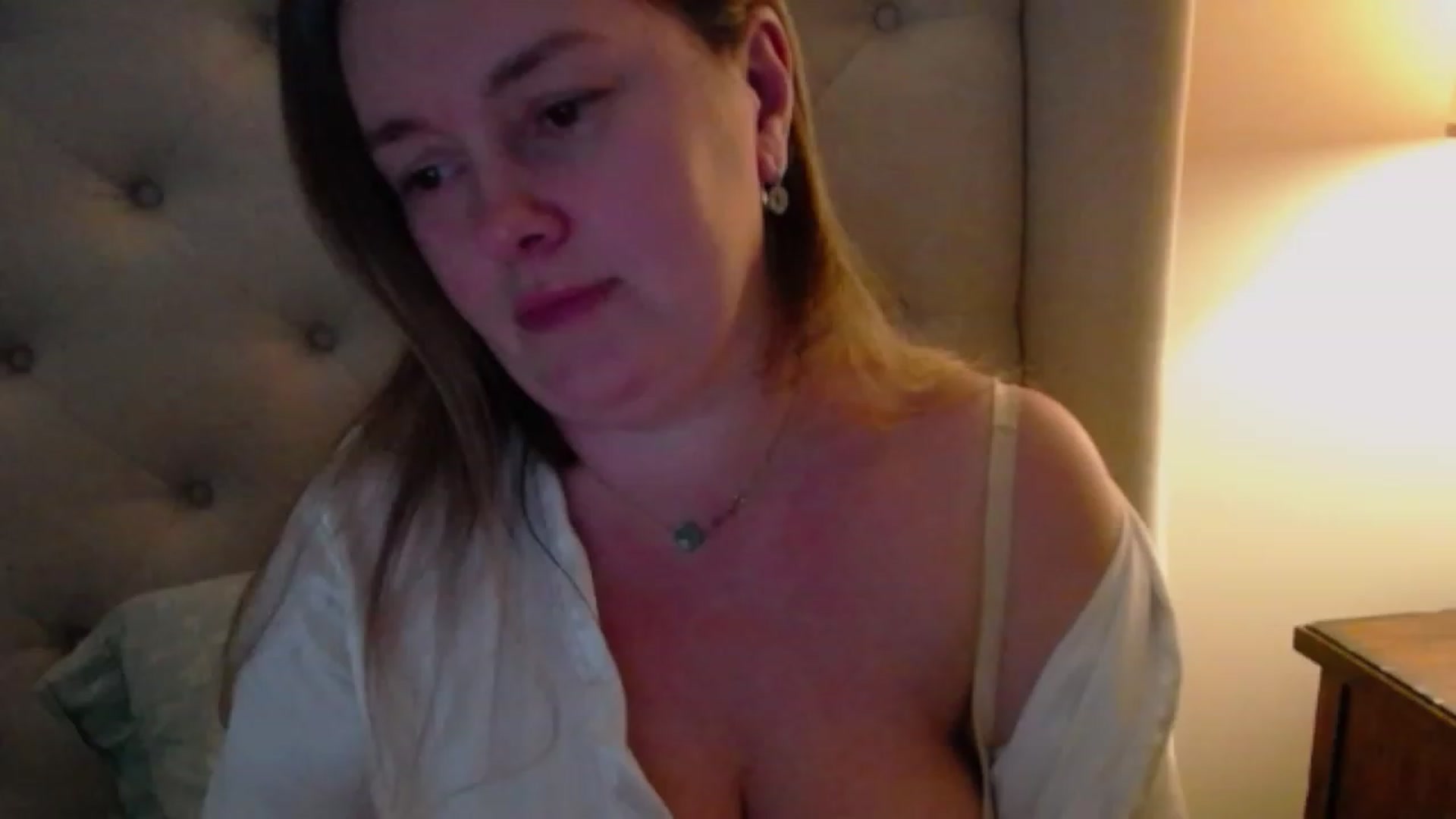 Gallery image thumbnail from J0llye's myfreecams stream on, 01/21/2024, 21:06 image 3 of 20