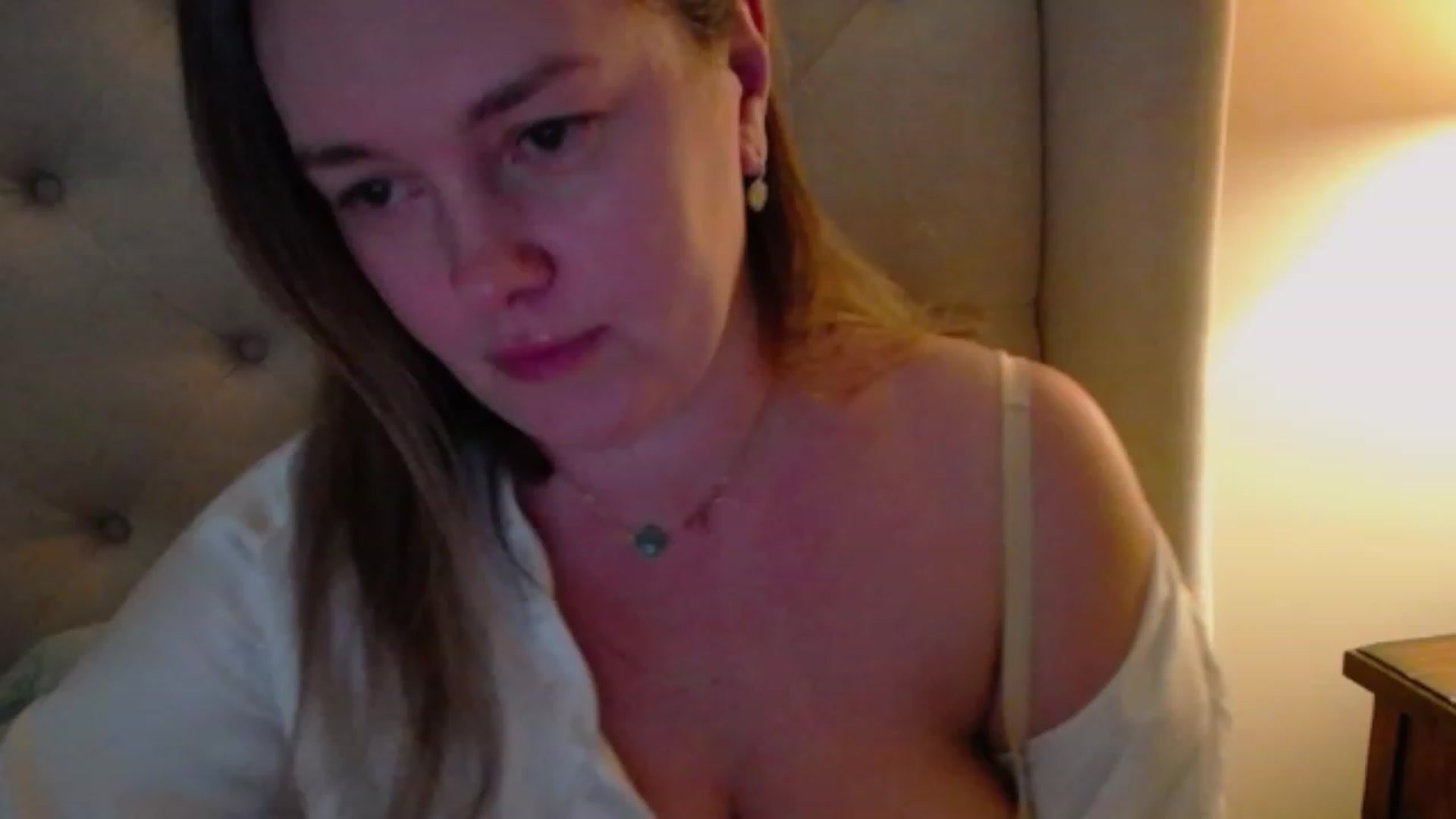 Gallery image thumbnail from J0llye's myfreecams stream on, 01/21/2024, 21:06 image 17 of 20