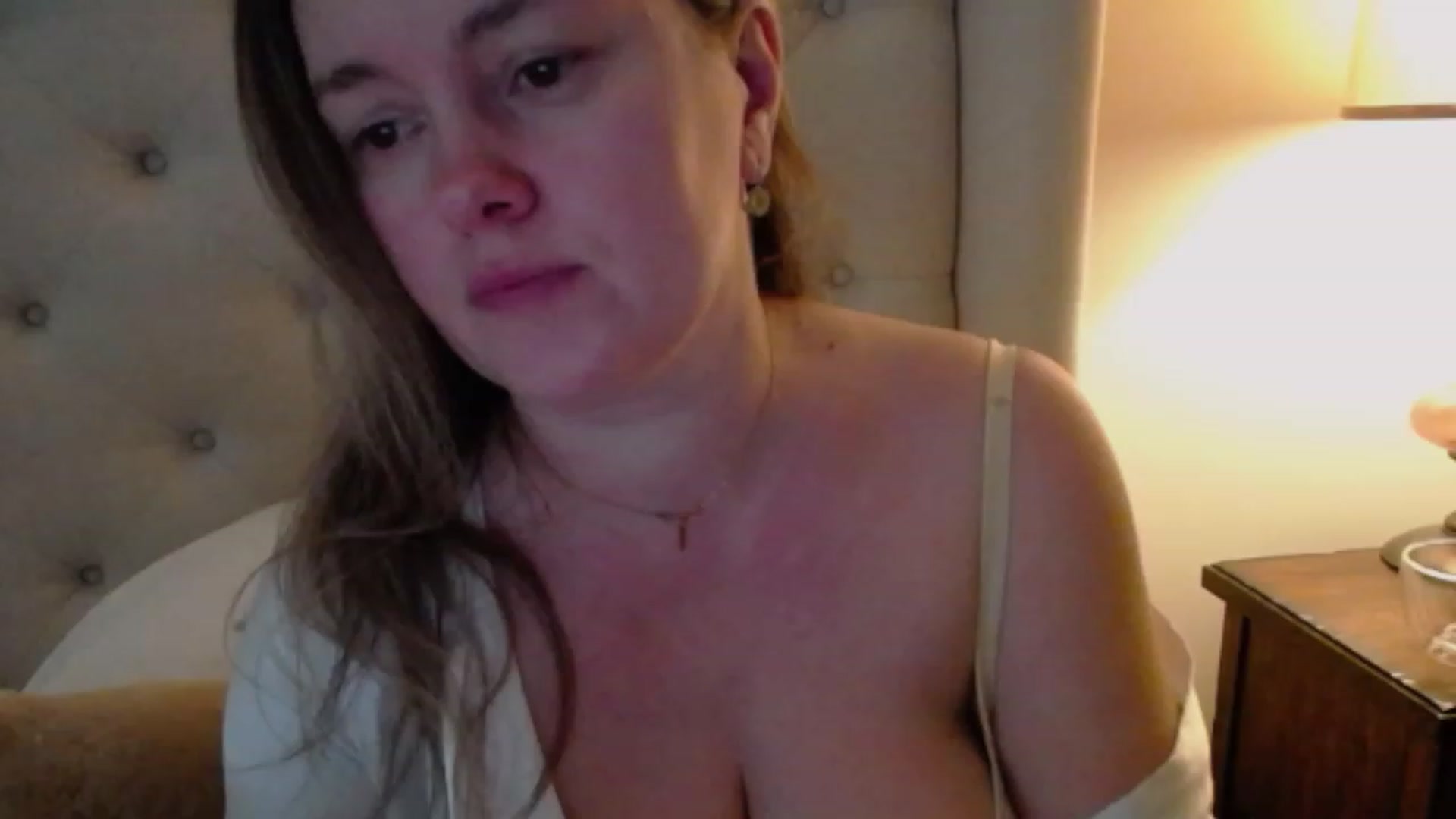 Gallery image thumbnail from J0llye's myfreecams stream on, 01/22/2024, 16:57 image 9 of 20