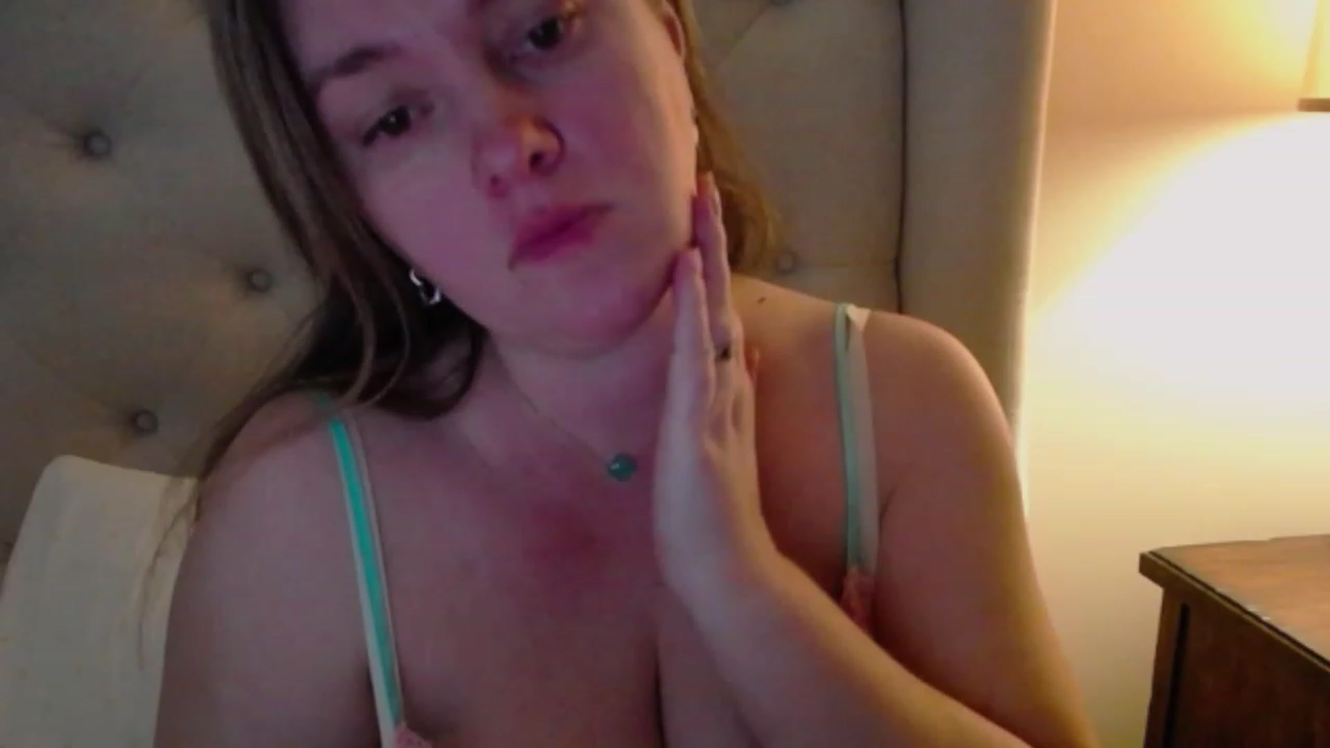 Gallery image thumbnail from J0llye's myfreecams stream on, 01/25/2024, 19:31 image 7 of 20