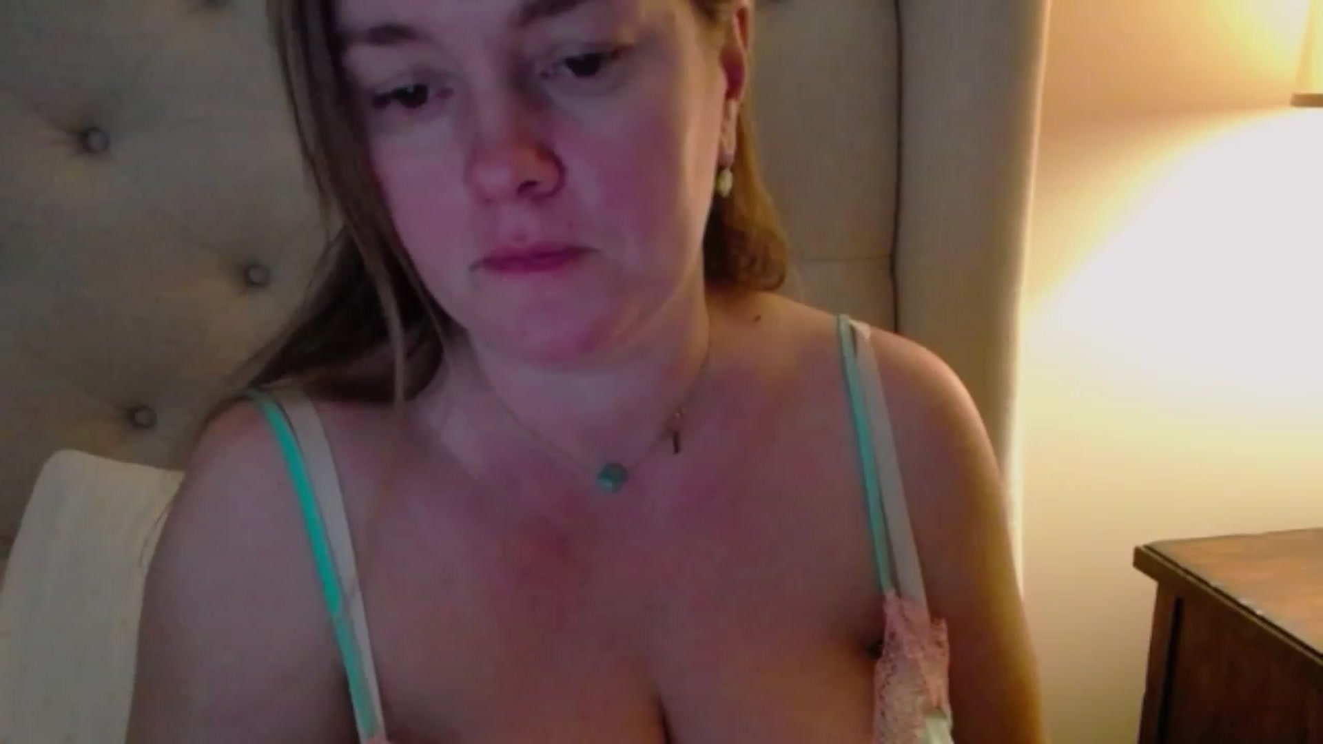 Gallery image thumbnail from J0llye's myfreecams stream on, 01/25/2024, 19:31 image 12 of 20