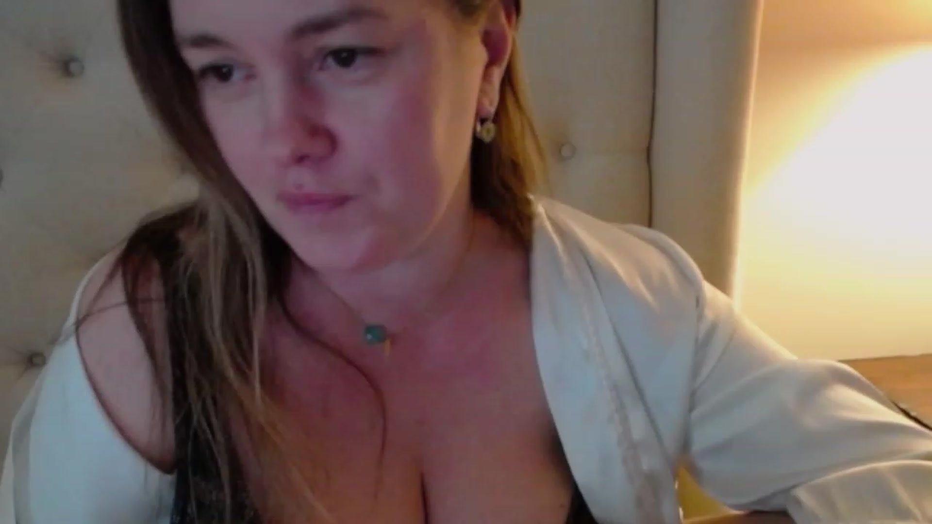 Gallery image thumbnail from J0llye's myfreecams stream on, 01/26/2024, 18:02 image 13 of 20