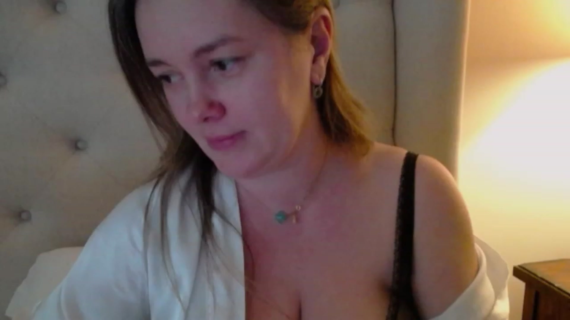 Gallery image thumbnail from J0llye's myfreecams stream on, 01/26/2024, 20:49 image 16 of 20