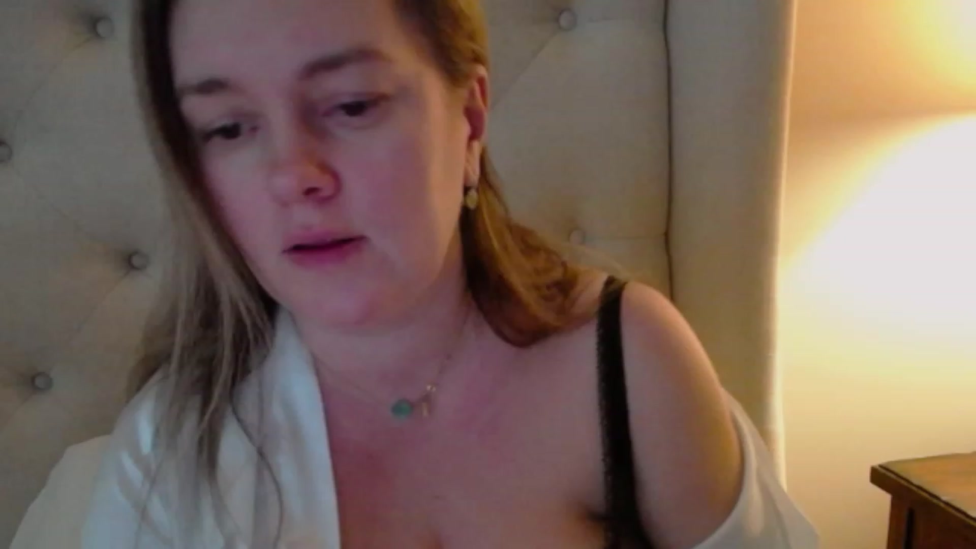 Gallery image thumbnail from J0llye's myfreecams stream on, 01/26/2024, 20:49 image 6 of 20