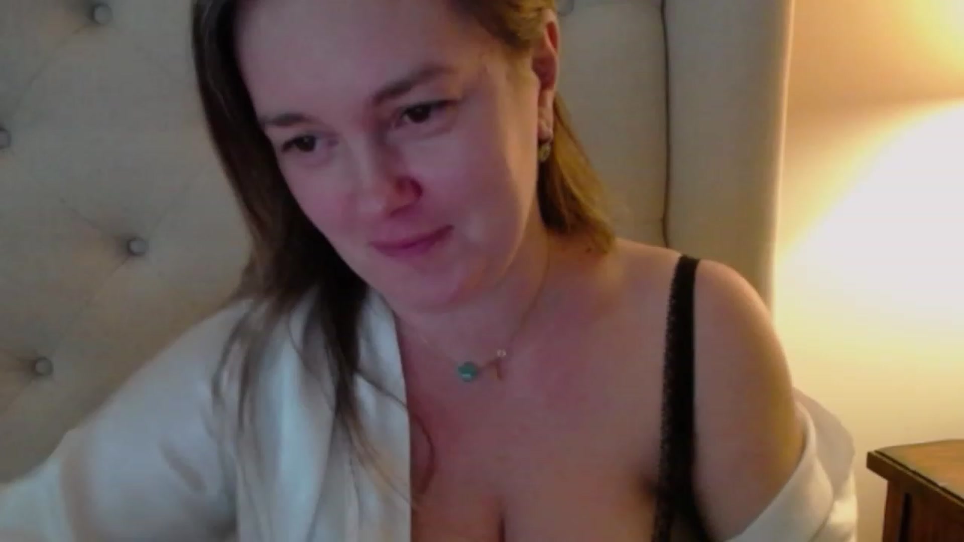 Gallery image thumbnail from J0llye's myfreecams stream on, 01/26/2024, 20:49 image 15 of 20