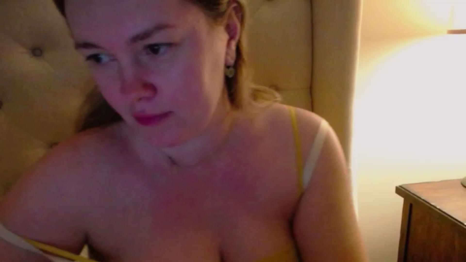Gallery image thumbnail from J0llye's myfreecams stream on, 01/28/2024, 04:38 image 11 of 20
