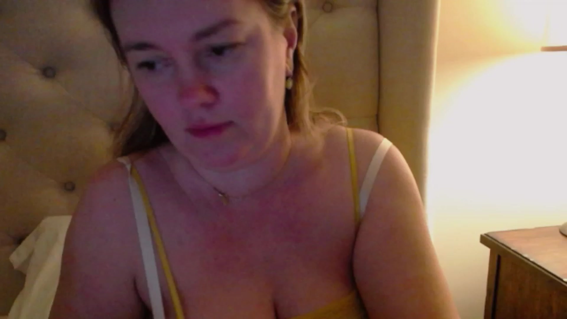 Gallery image thumbnail from J0llye's myfreecams stream on, 01/28/2024, 04:38 image 18 of 20