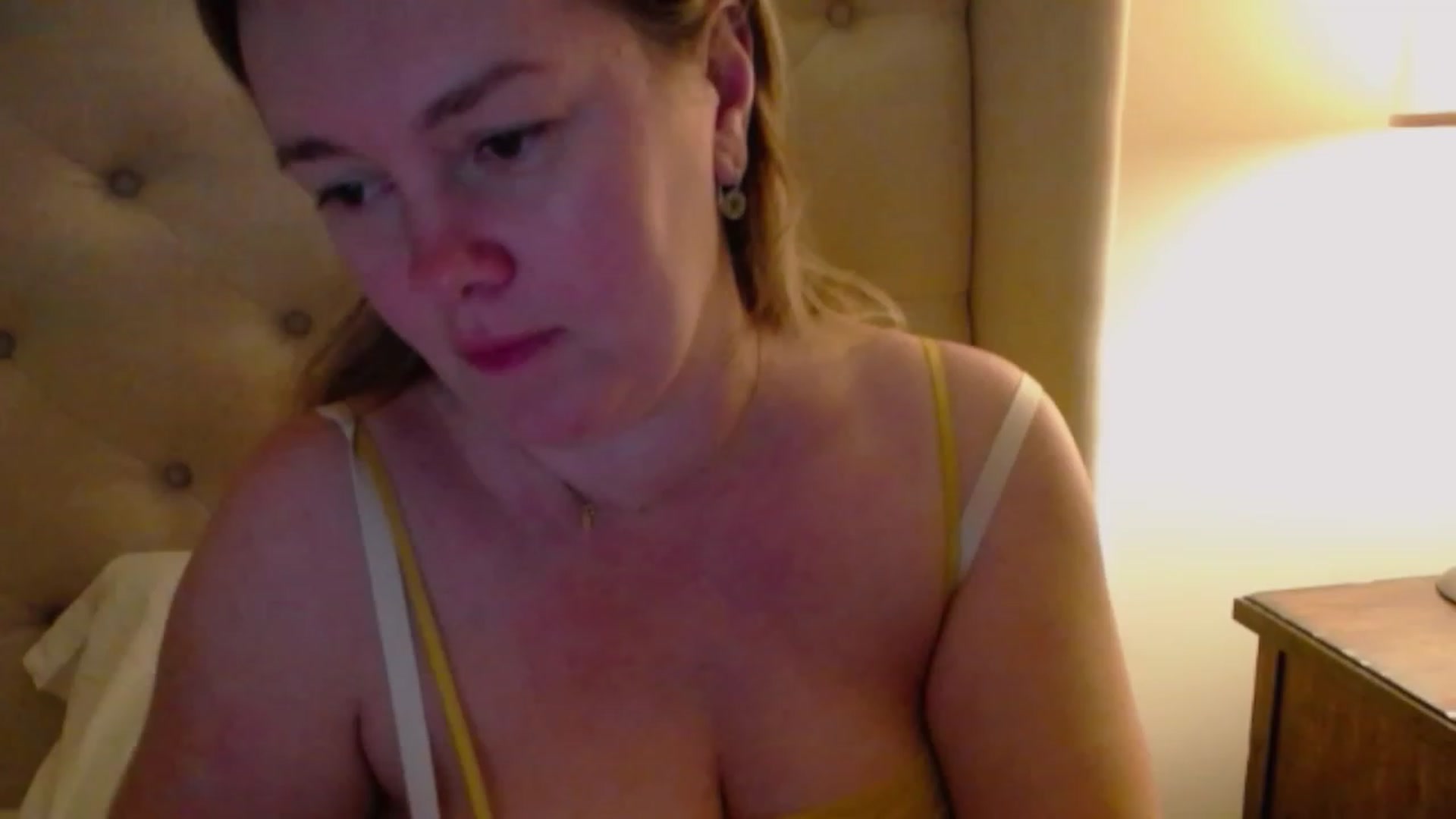 Gallery image thumbnail from J0llye's myfreecams stream on, 01/28/2024, 04:38 image 16 of 20