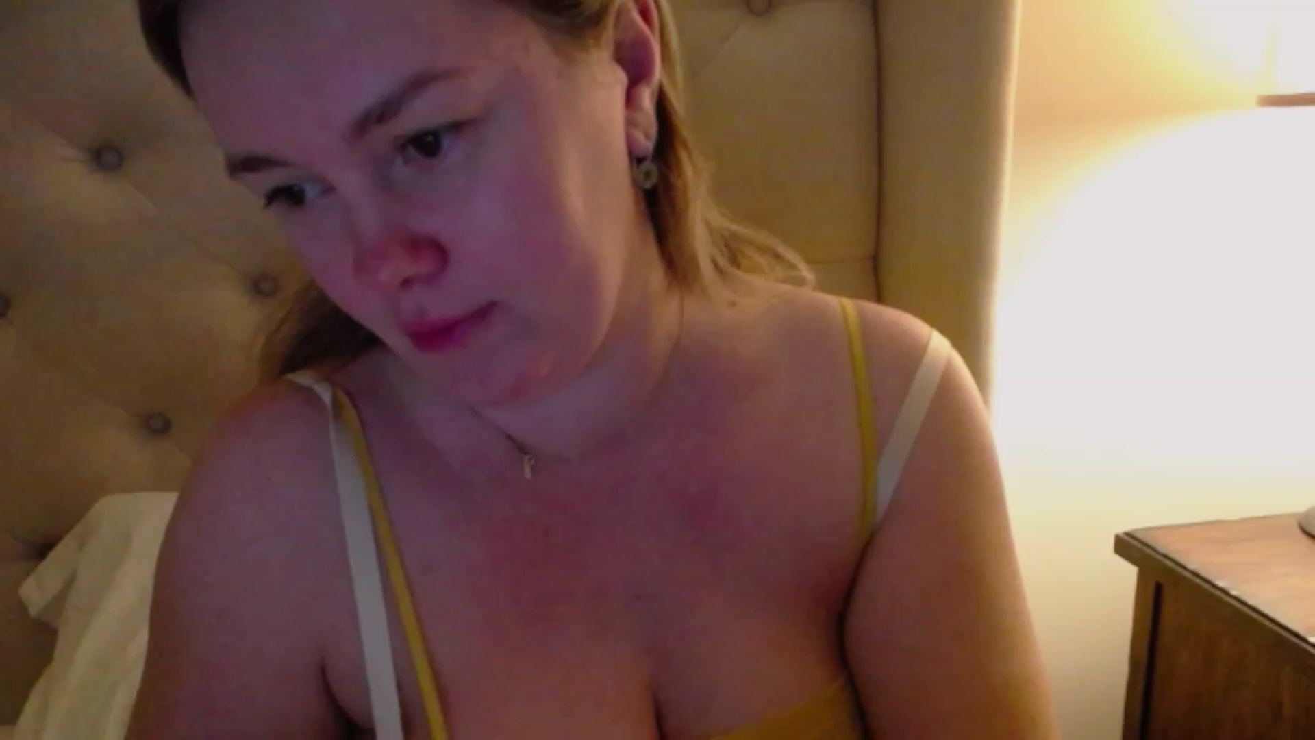 Gallery image thumbnail from J0llye's myfreecams stream on, 01/28/2024, 04:38 image 13 of 20