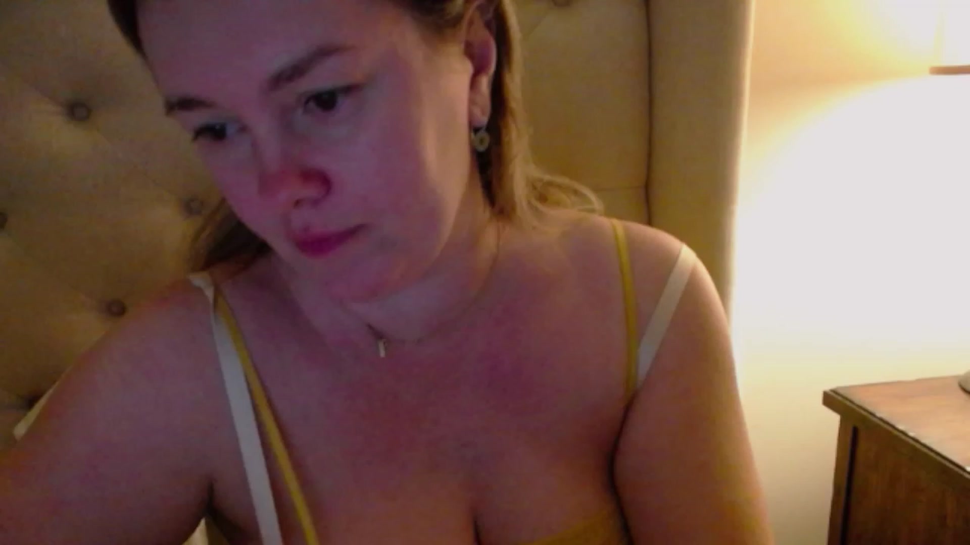 Gallery image thumbnail from J0llye's myfreecams stream on, 01/28/2024, 04:38 image 19 of 20