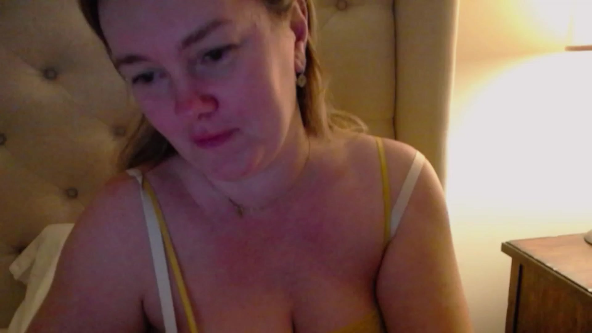 Gallery image thumbnail from J0llye's myfreecams stream on, 01/28/2024, 04:38 image 14 of 20