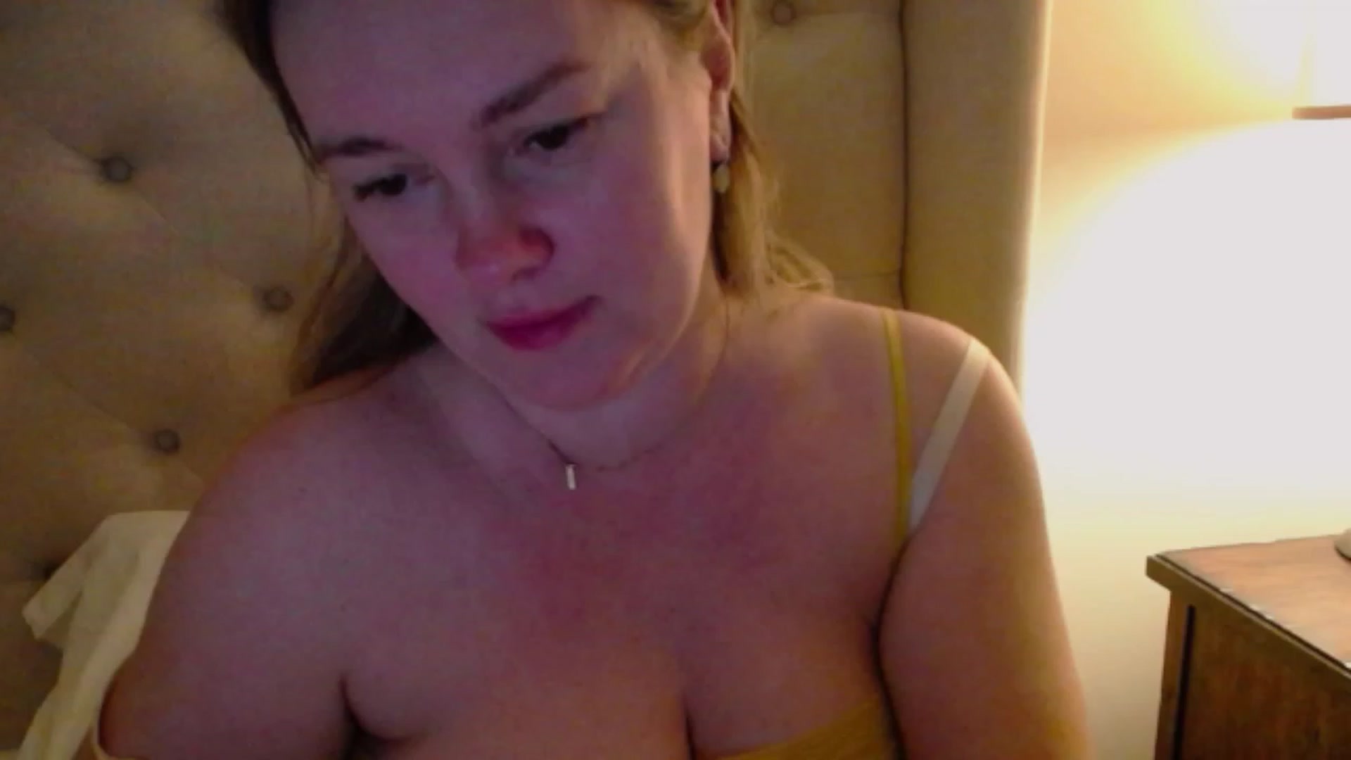Gallery image thumbnail from J0llye's myfreecams stream on, 01/28/2024, 04:38 image 3 of 20