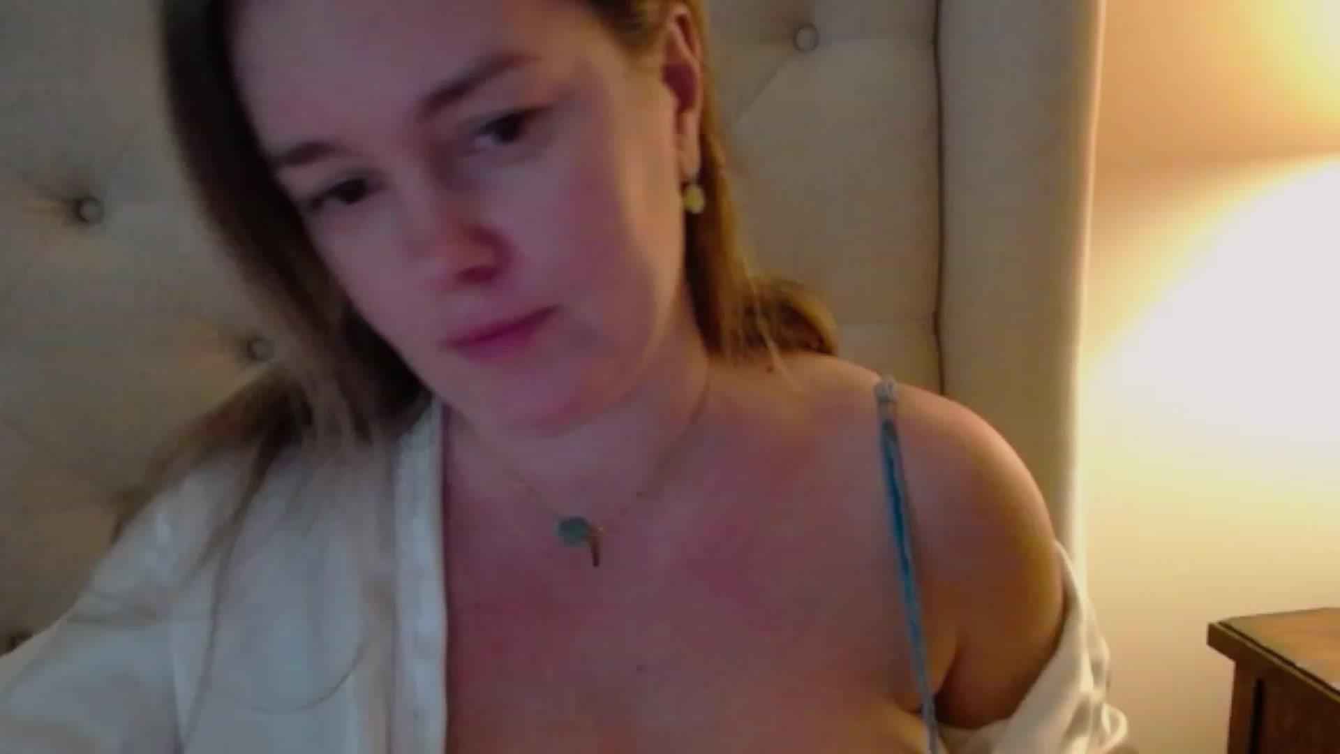 Gallery image thumbnail from J0llye's myfreecams stream on, 01/28/2024, 20:34 image 10 of 20