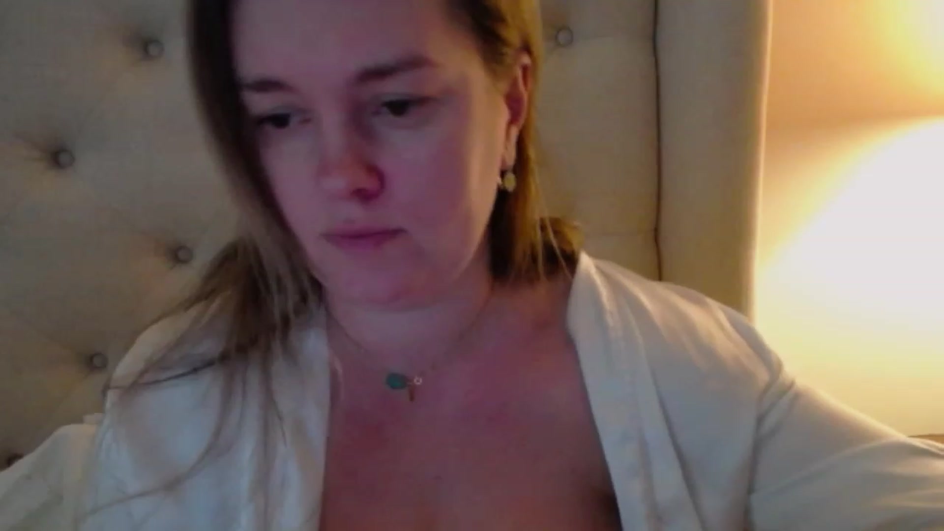 Gallery image thumbnail from J0llye's myfreecams stream on, 01/28/2024, 20:34 image 18 of 20