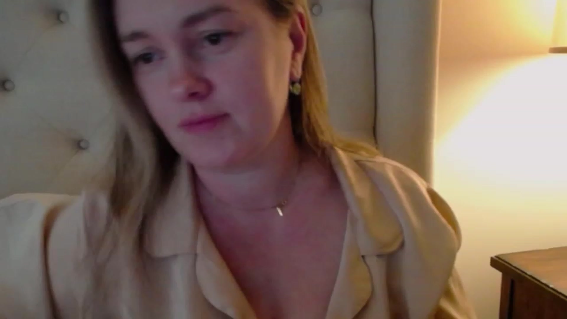 Gallery image thumbnail from J0llye's myfreecams stream on, 02/06/2024, 20:33 image 13 of 20