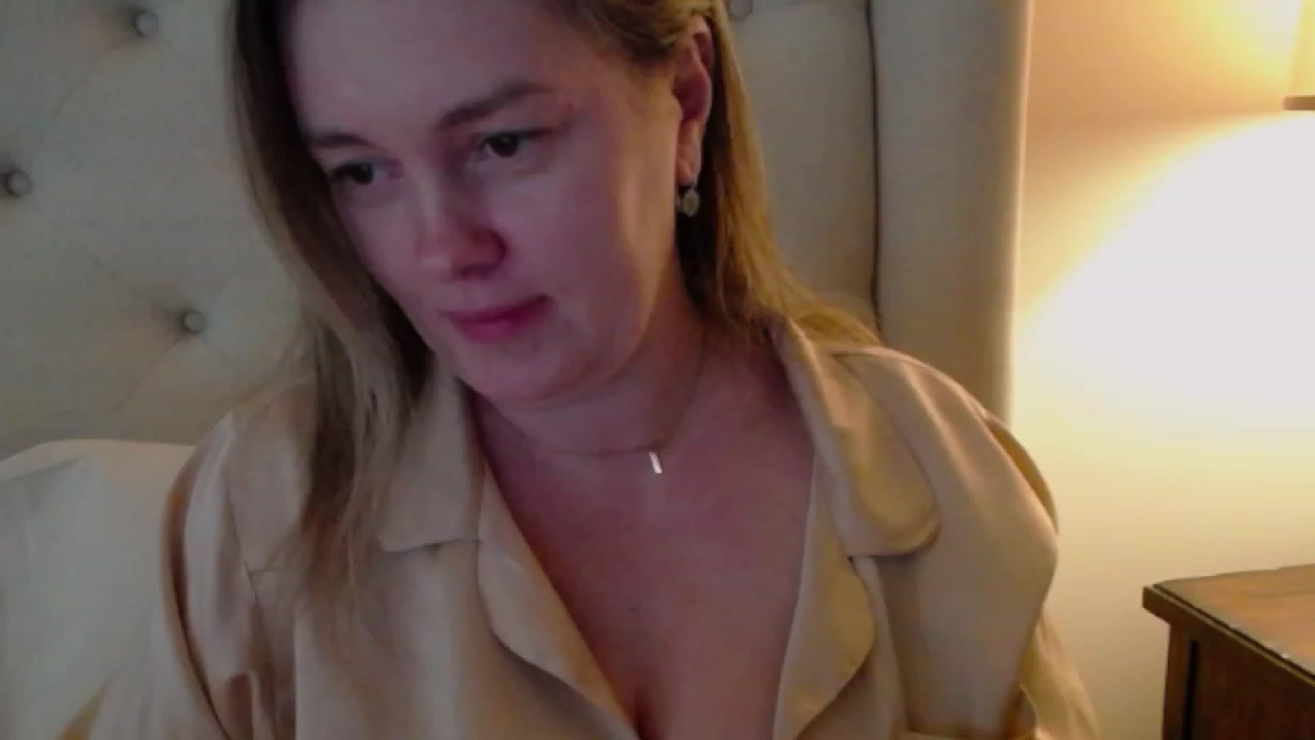 Gallery image thumbnail from J0llye's myfreecams stream on, 02/06/2024, 20:33 image 18 of 20