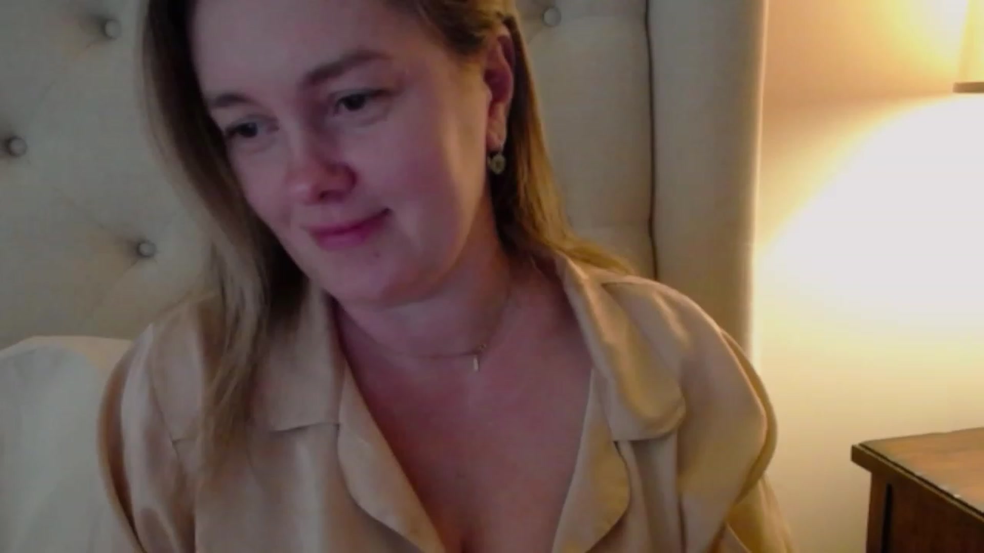 Gallery image thumbnail from J0llye's myfreecams stream on, 02/06/2024, 20:33 image 7 of 20