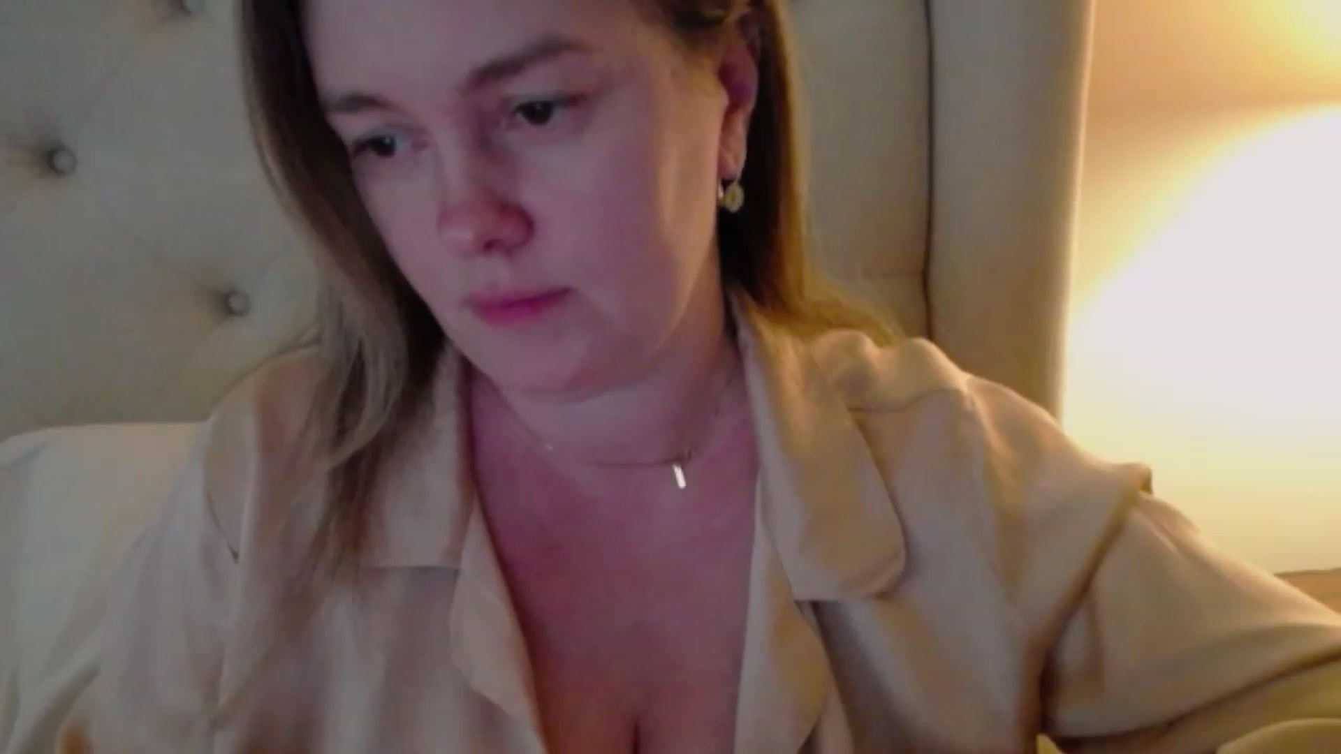 Gallery image thumbnail from J0llye's myfreecams stream on, 02/06/2024, 20:54 image 13 of 20
