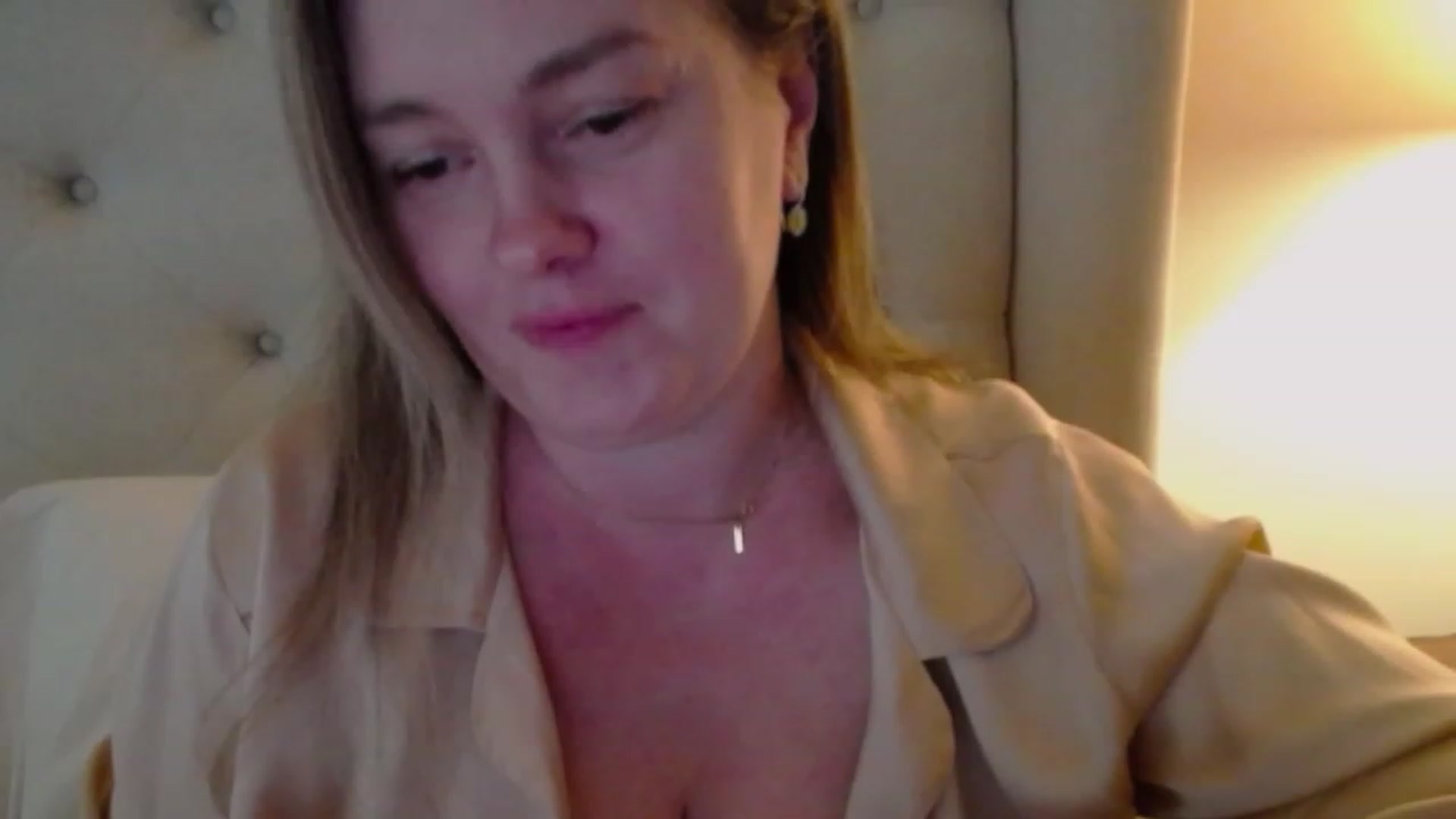 Gallery image thumbnail from J0llye's myfreecams stream on, 02/06/2024, 20:54 image 3 of 20