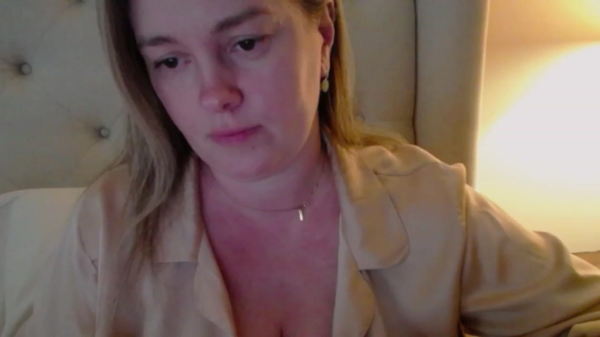 Gallery image thumbnail from J0llye's myfreecams stream on, 02/06/2024, 20:54 image 15 of 20