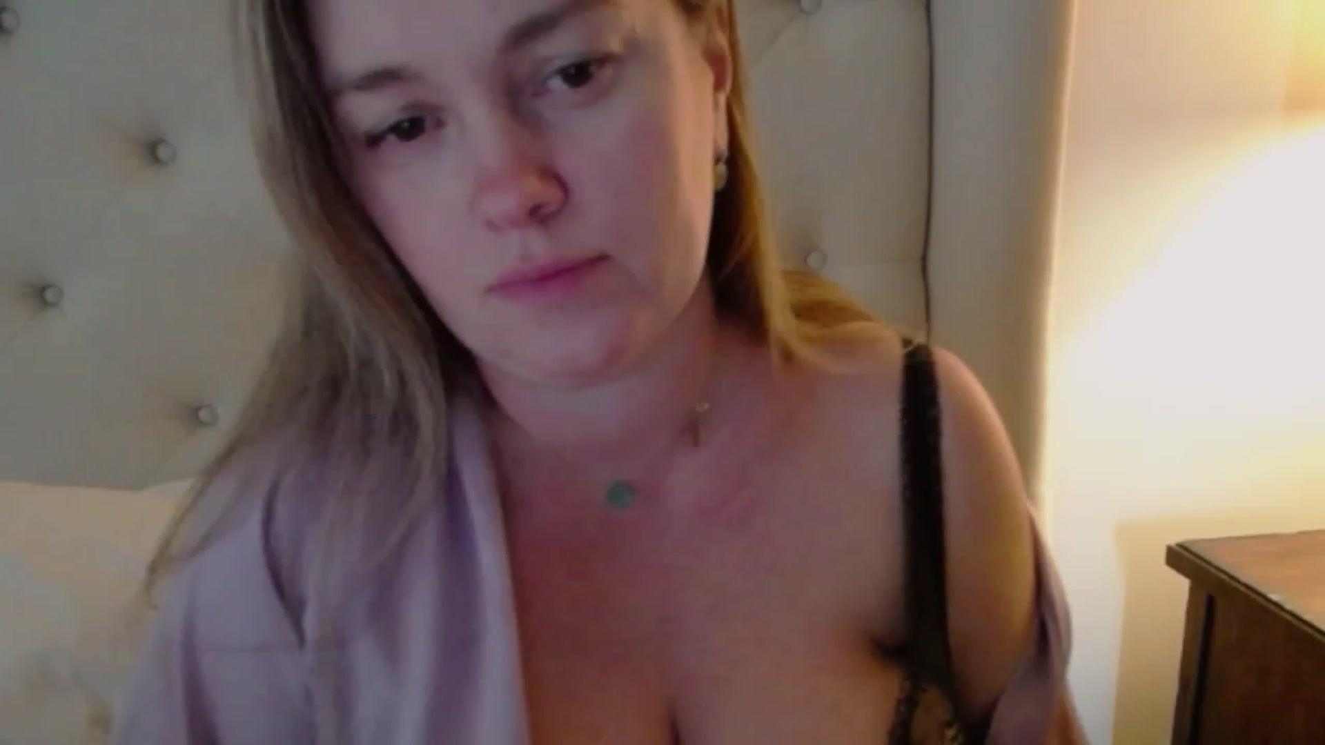 Gallery image thumbnail from J0llye's myfreecams stream on, 02/07/2024, 20:30 image 1 of 20