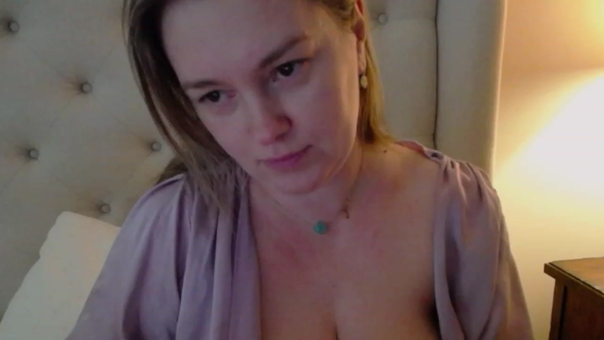Gallery image thumbnail from J0llye's myfreecams stream on, 02/09/2024, 19:55 image 3 of 20
