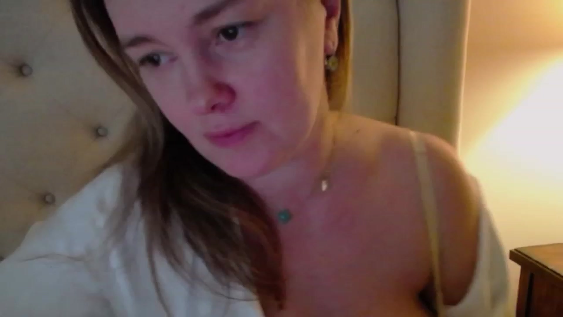 Gallery image thumbnail from J0llye's myfreecams stream on, 02/11/2024, 21:09 image 14 of 20