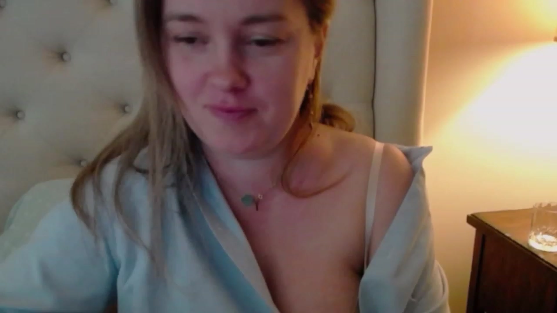 Gallery image thumbnail from J0llye's myfreecams stream on, 02/13/2024, 17:37 image 13 of 20