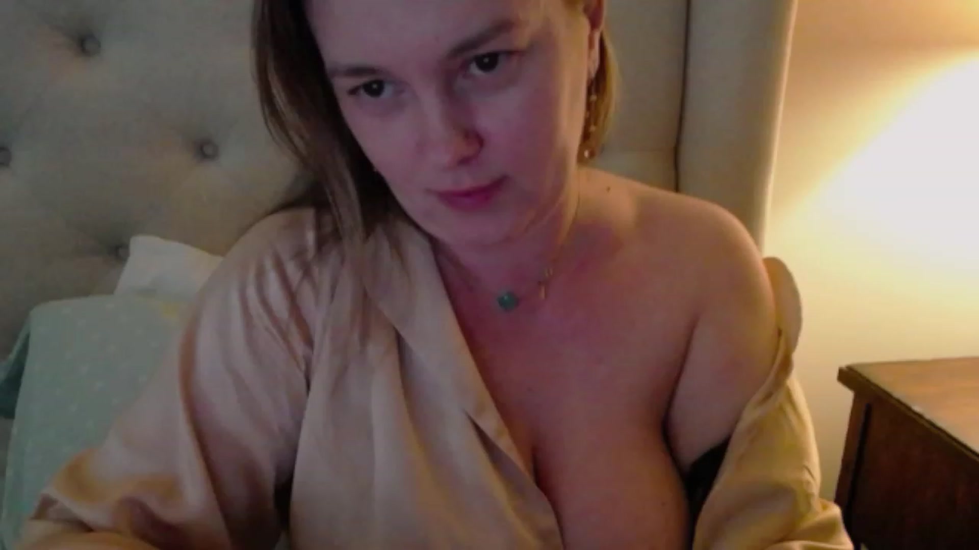 Gallery image thumbnail from J0llye's myfreecams stream on, 02/14/2024, 20:44 image 5 of 20