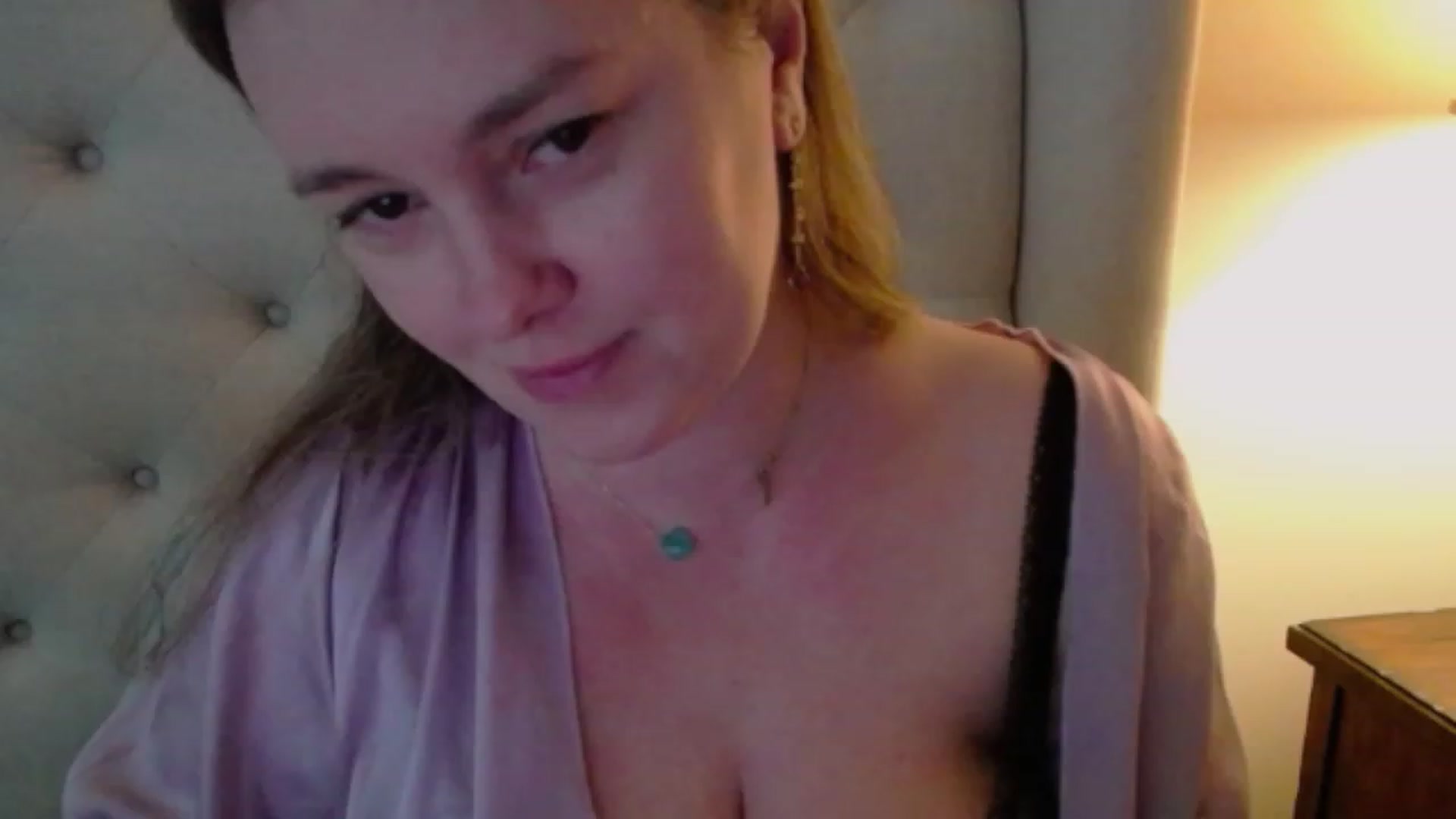 Gallery image thumbnail from J0llye's myfreecams stream on, 02/16/2024, 20:40 image 10 of 20