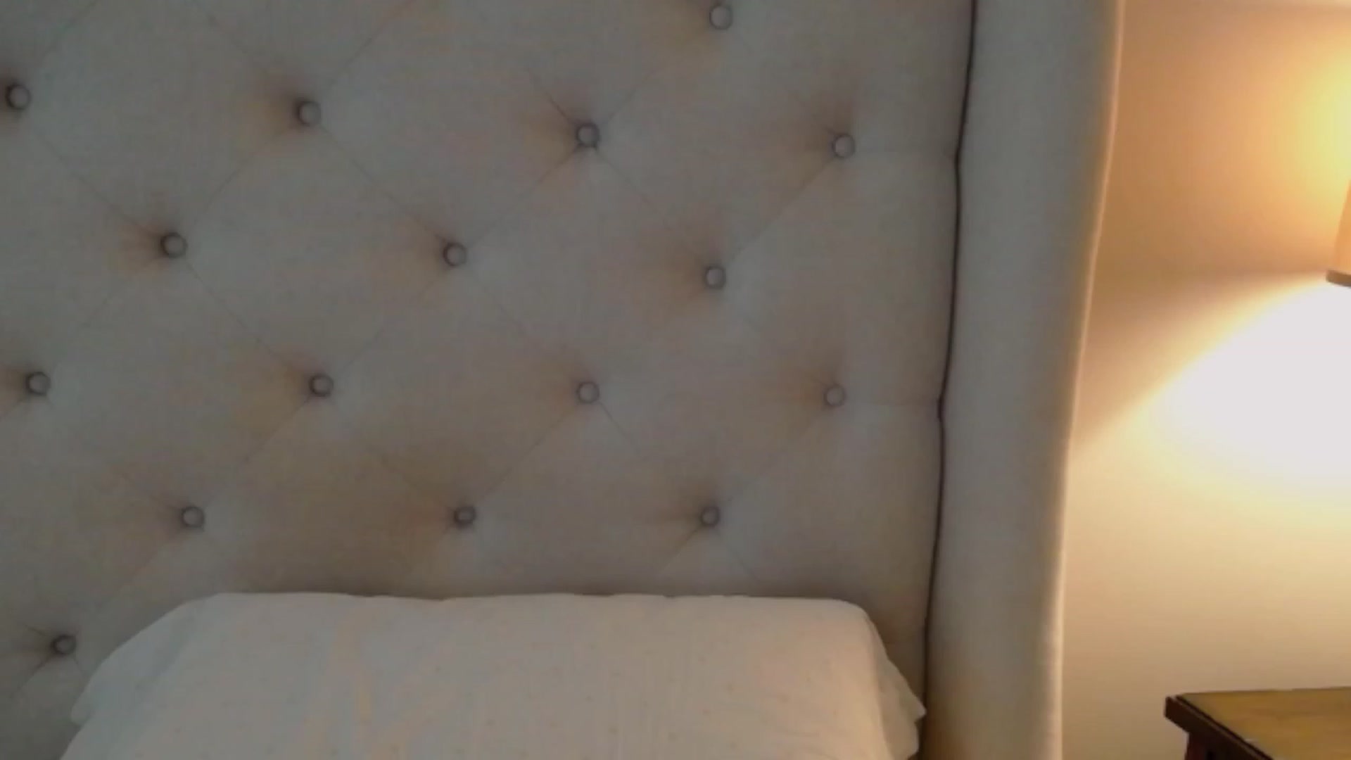 Gallery image thumbnail from J0llye's myfreecams stream on, 02/21/2024, 17:50 image 7 of 20