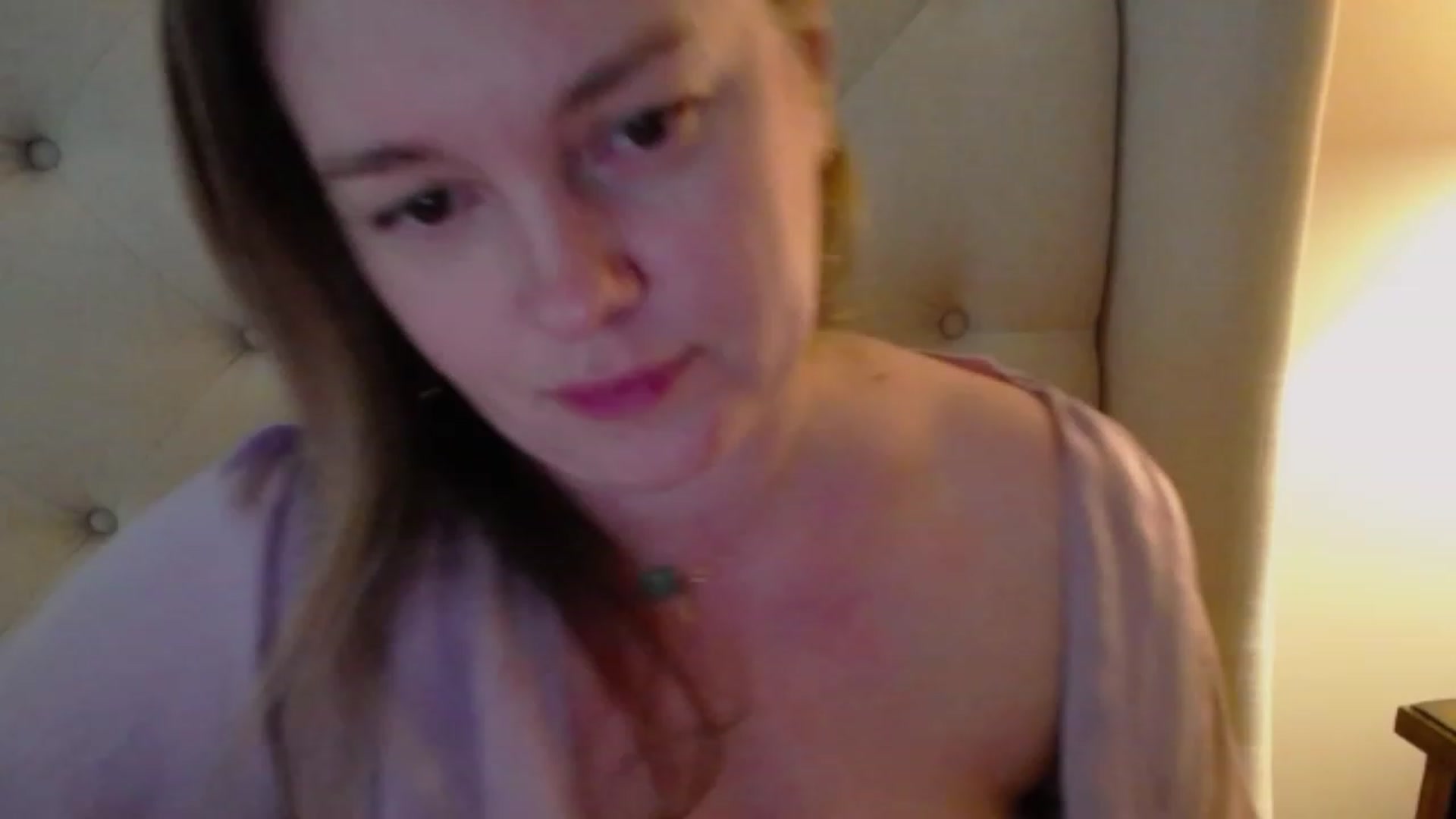 Gallery image thumbnail from J0llye's myfreecams stream on, 02/21/2024, 20:25 image 20 of 20