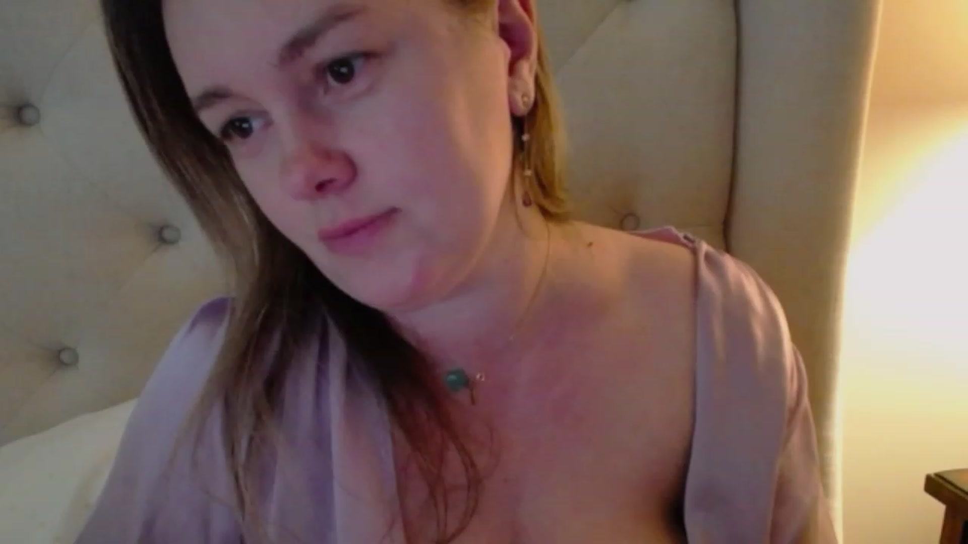 Gallery image thumbnail from J0llye's myfreecams stream on, 02/21/2024, 20:25 image 18 of 20