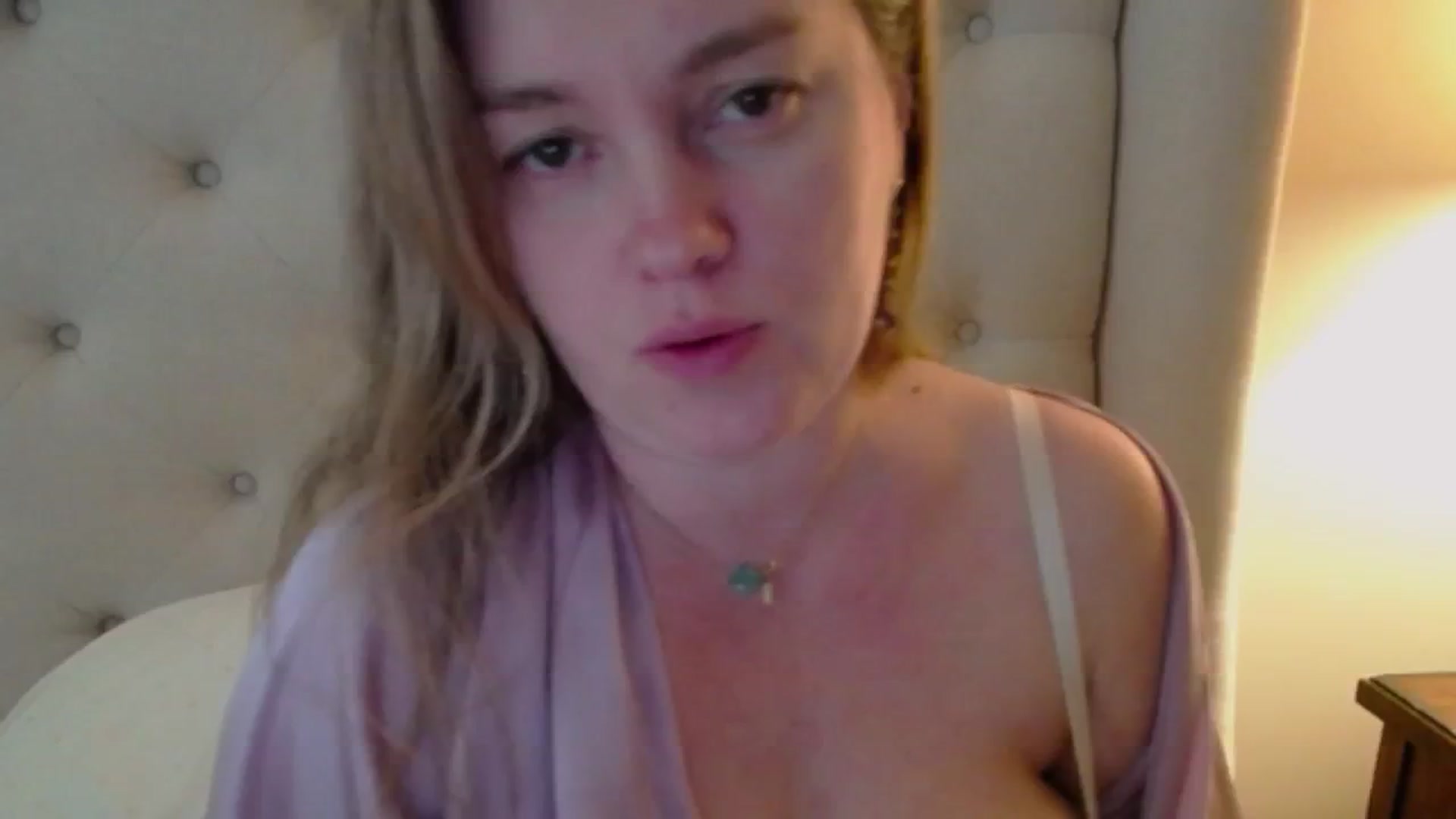 Gallery image thumbnail from J0llye's myfreecams stream on, 02/22/2024, 19:40 image 10 of 20