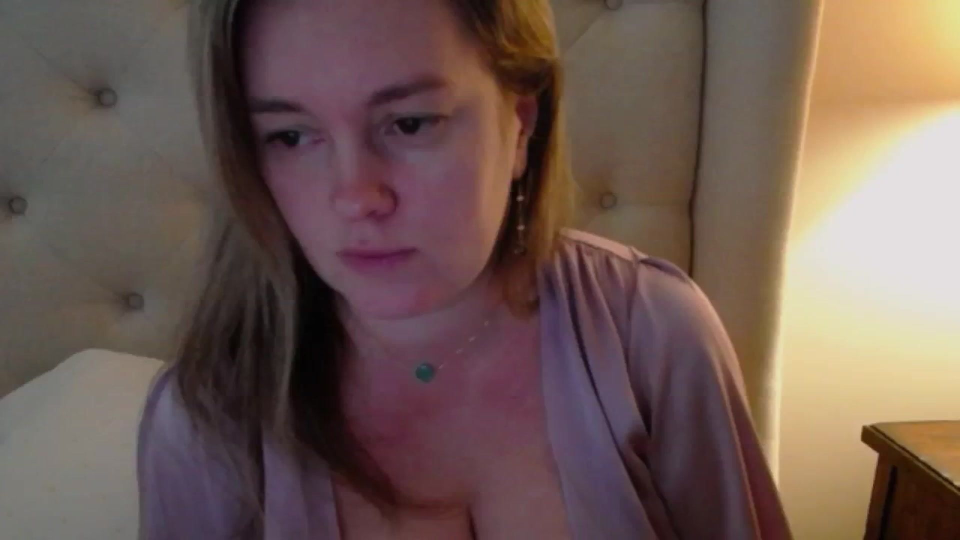 Gallery image thumbnail from J0llye's myfreecams stream on, 02/23/2024, 17:57 image 12 of 20