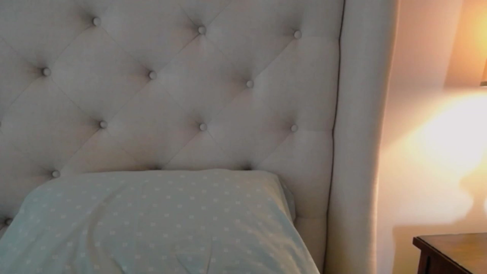 Gallery image thumbnail from J0llye's myfreecams stream on, 02/26/2024, 20:22 image 12 of 20