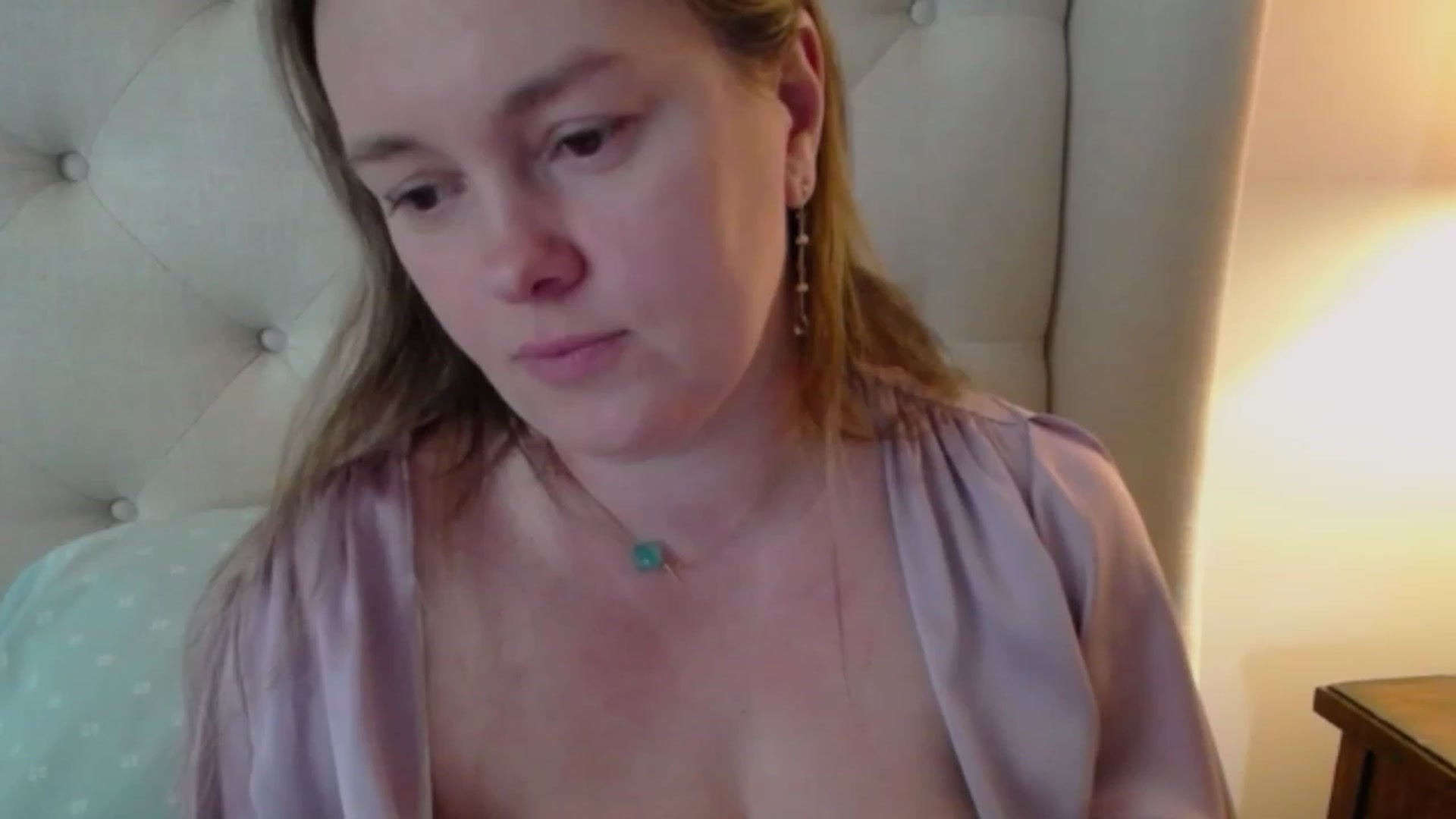 Gallery image thumbnail from J0llye's myfreecams stream on, 02/26/2024, 20:22 image 11 of 20