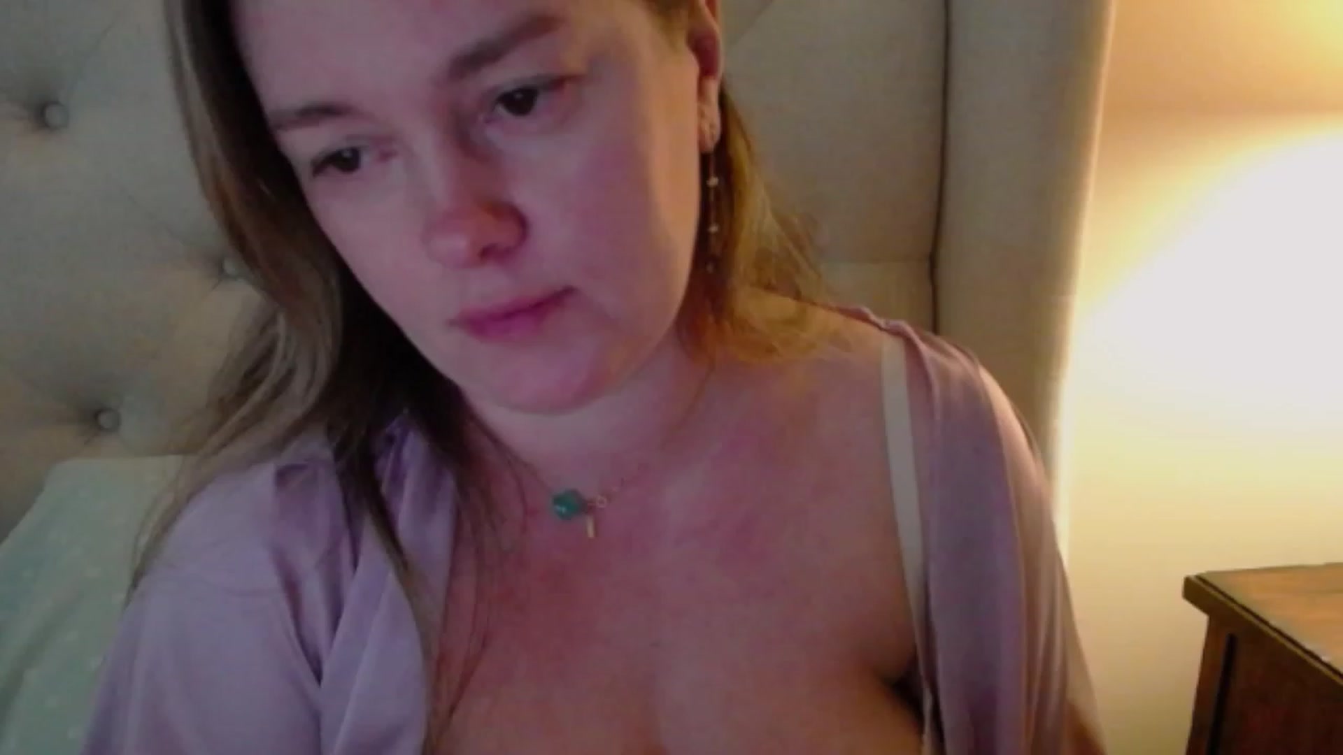 Gallery image thumbnail from J0llye's myfreecams stream on, 02/27/2024, 19:53 image 10 of 20
